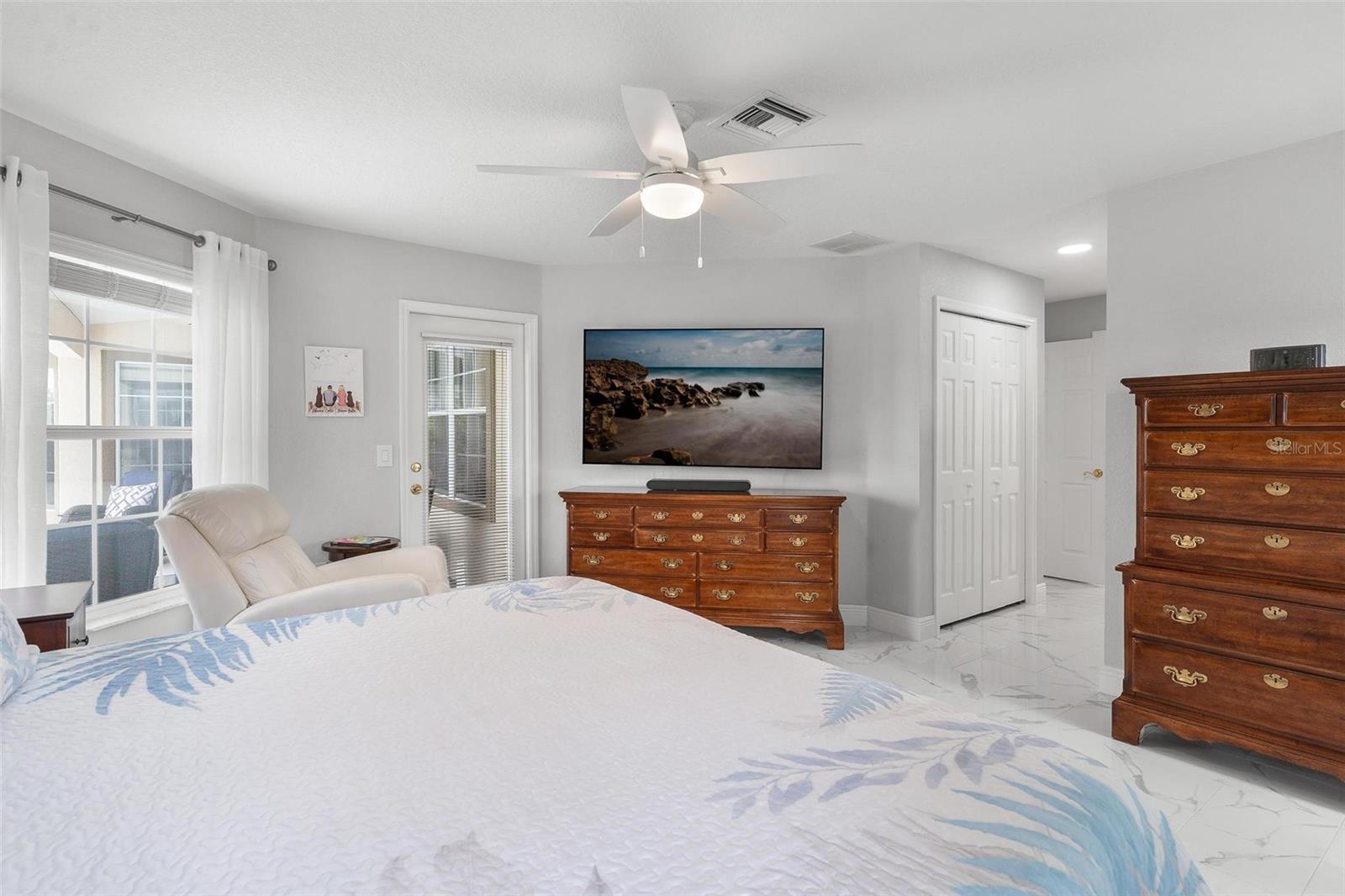 Image 24 of 47 For 5400 Saddleback Court