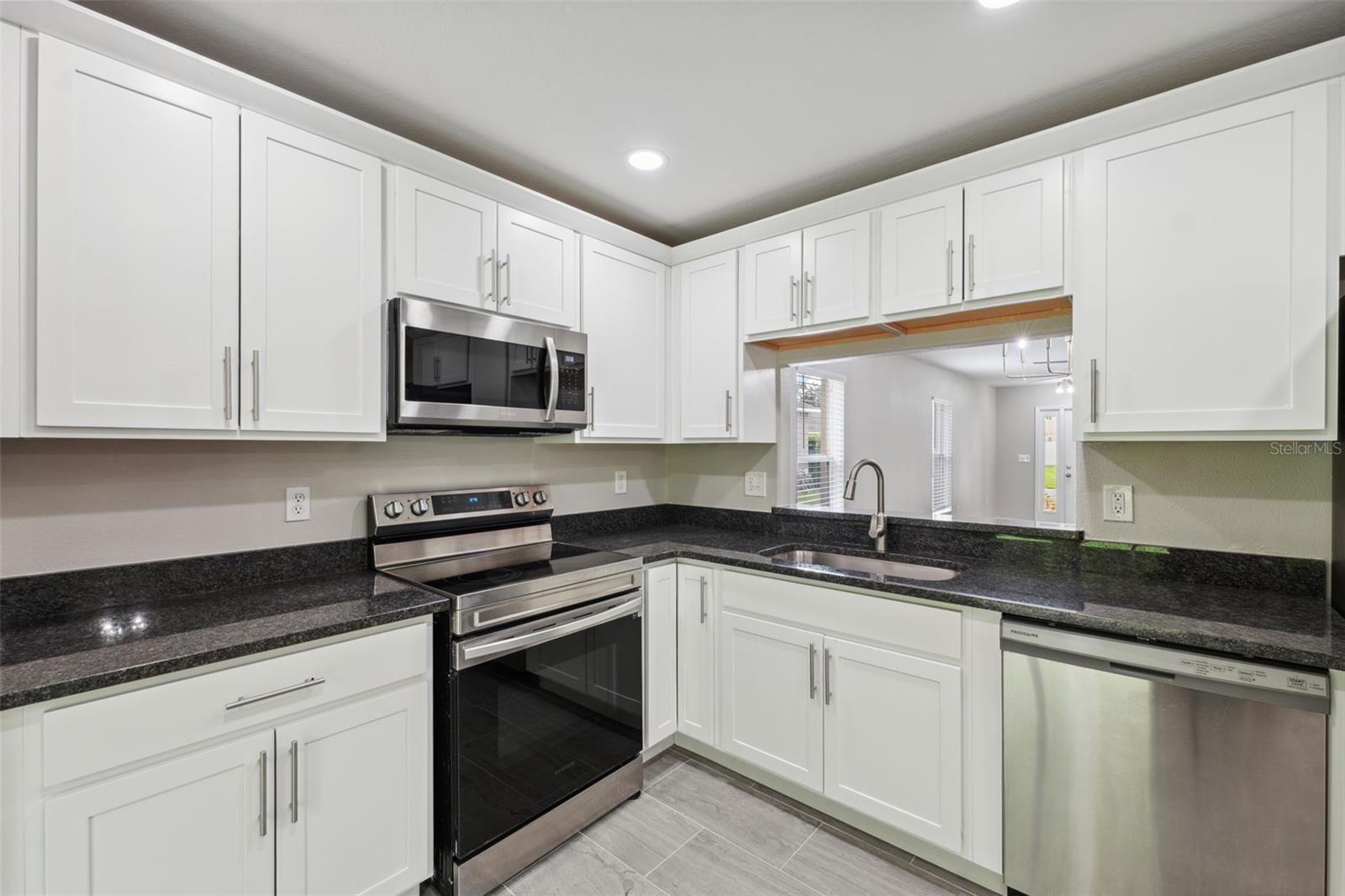 Image 14 of 66 For 12534 Chenwood Avenue
