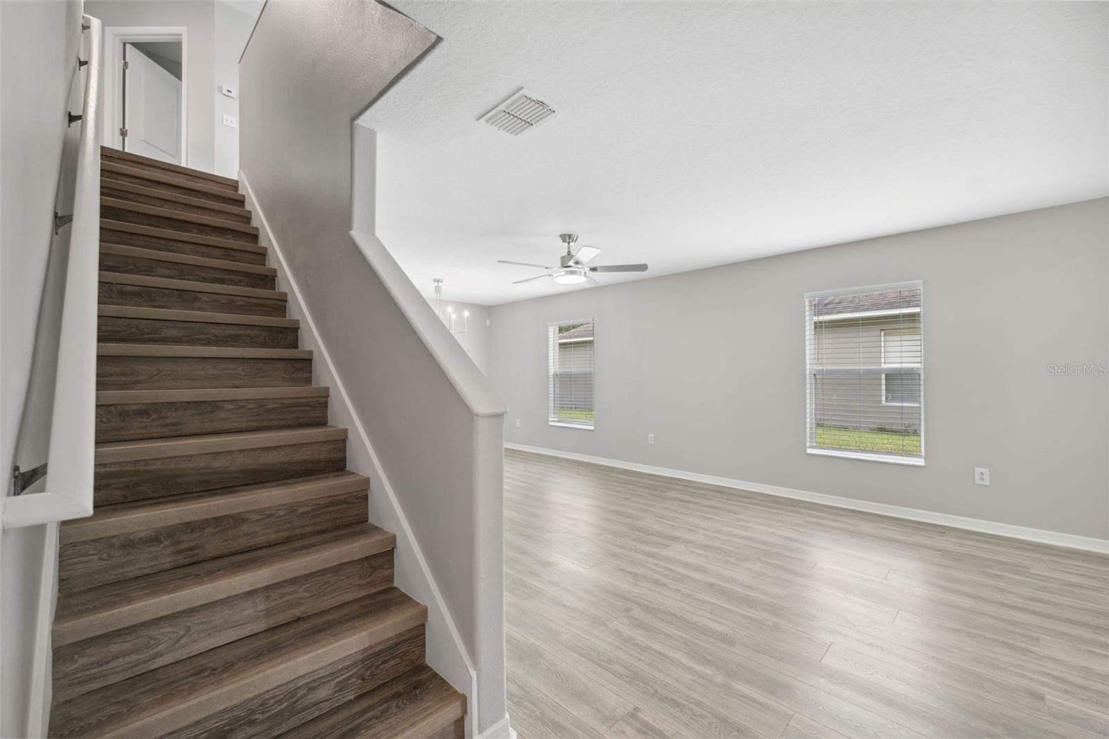 Image 26 of 66 For 12534 Chenwood Avenue