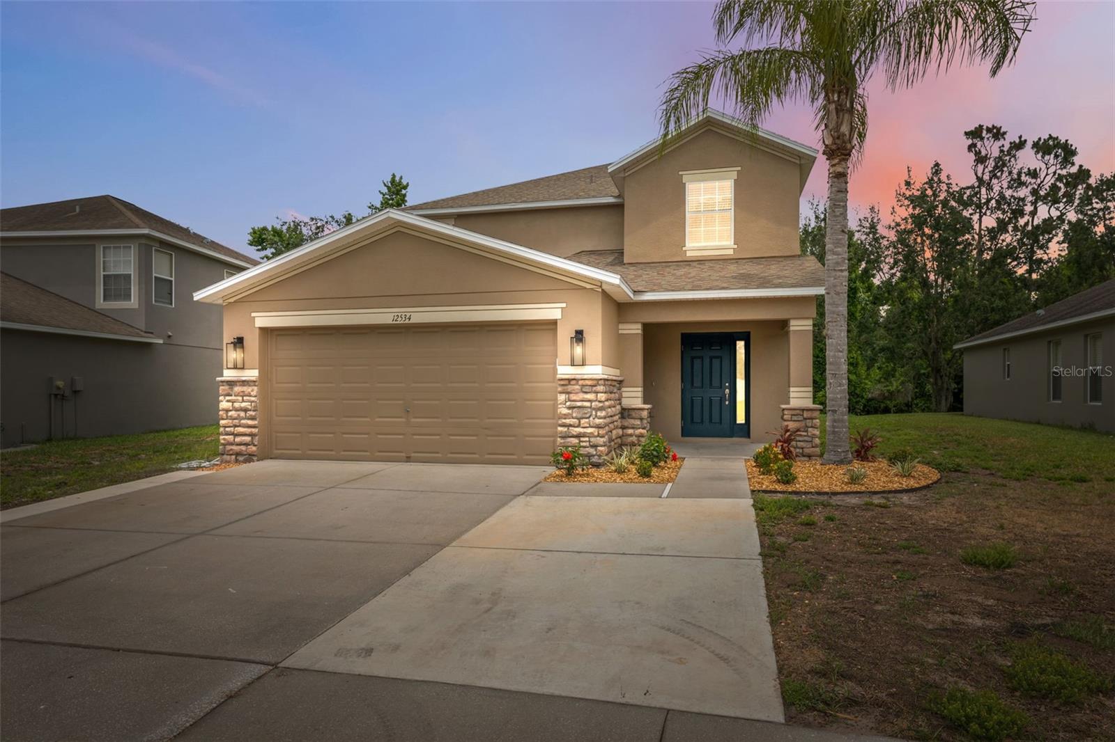 Image 6 of 66 For 12534 Chenwood Avenue