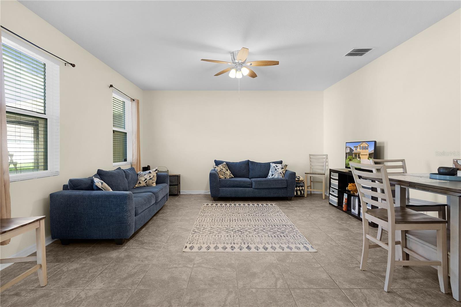 Image 16 of 52 For 422 Rock Springs Circle