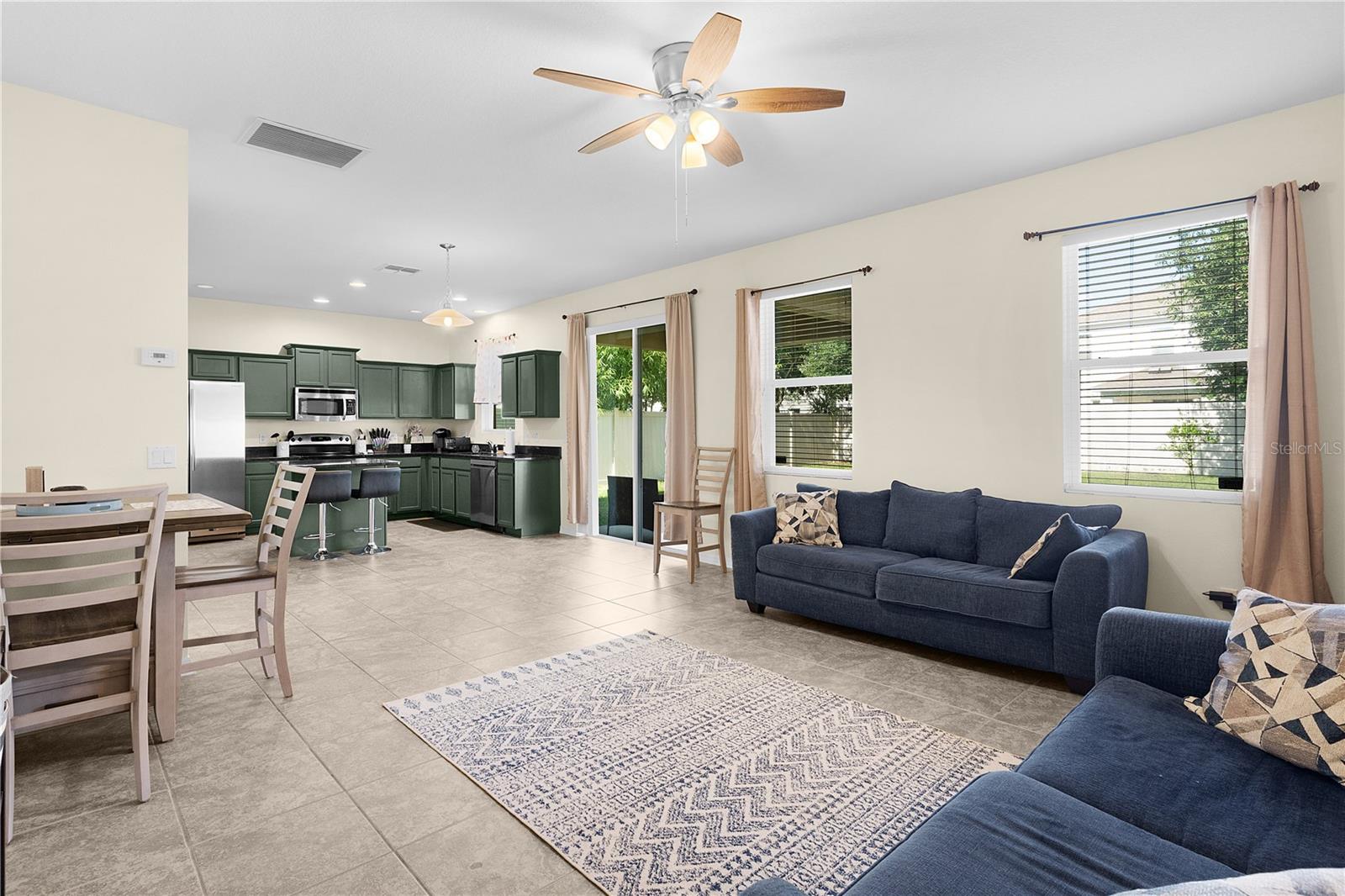 Image 18 of 52 For 422 Rock Springs Circle