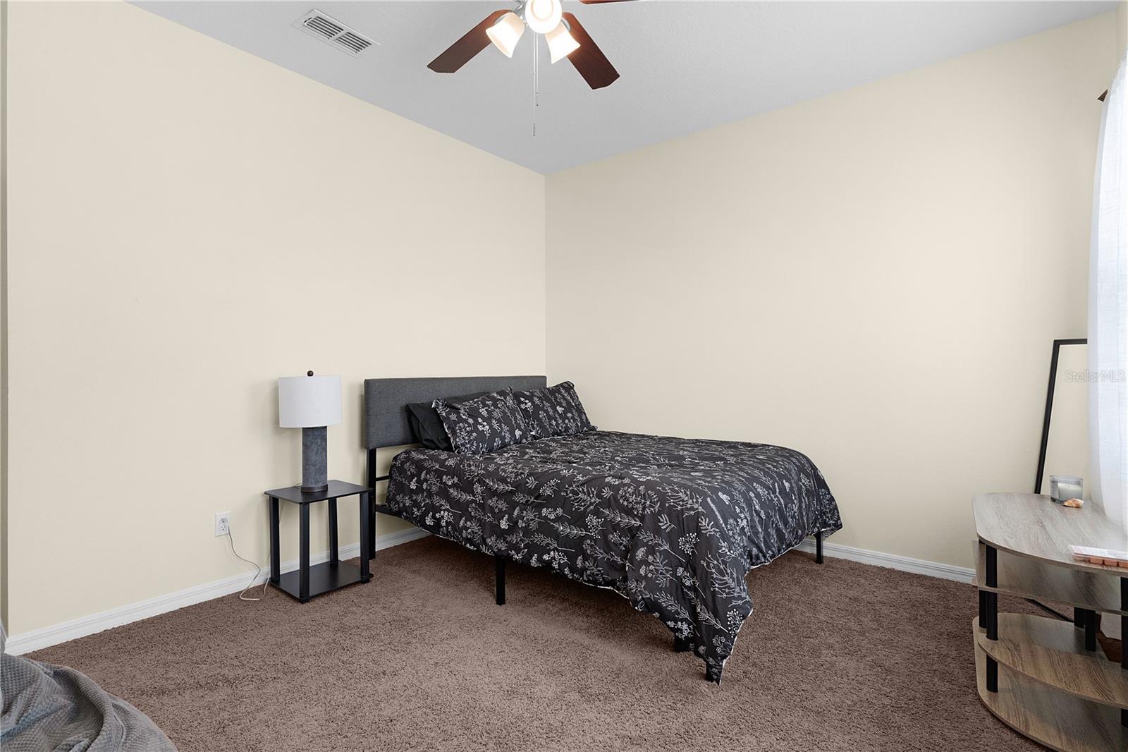 Image 23 of 52 For 422 Rock Springs Circle