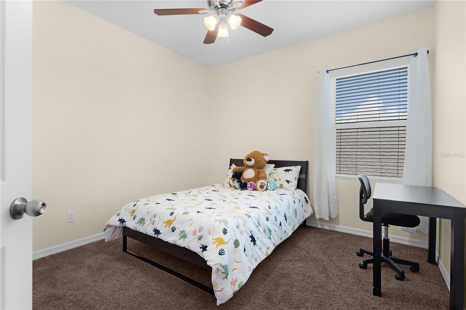 Image 25 of 52 For 422 Rock Springs Circle