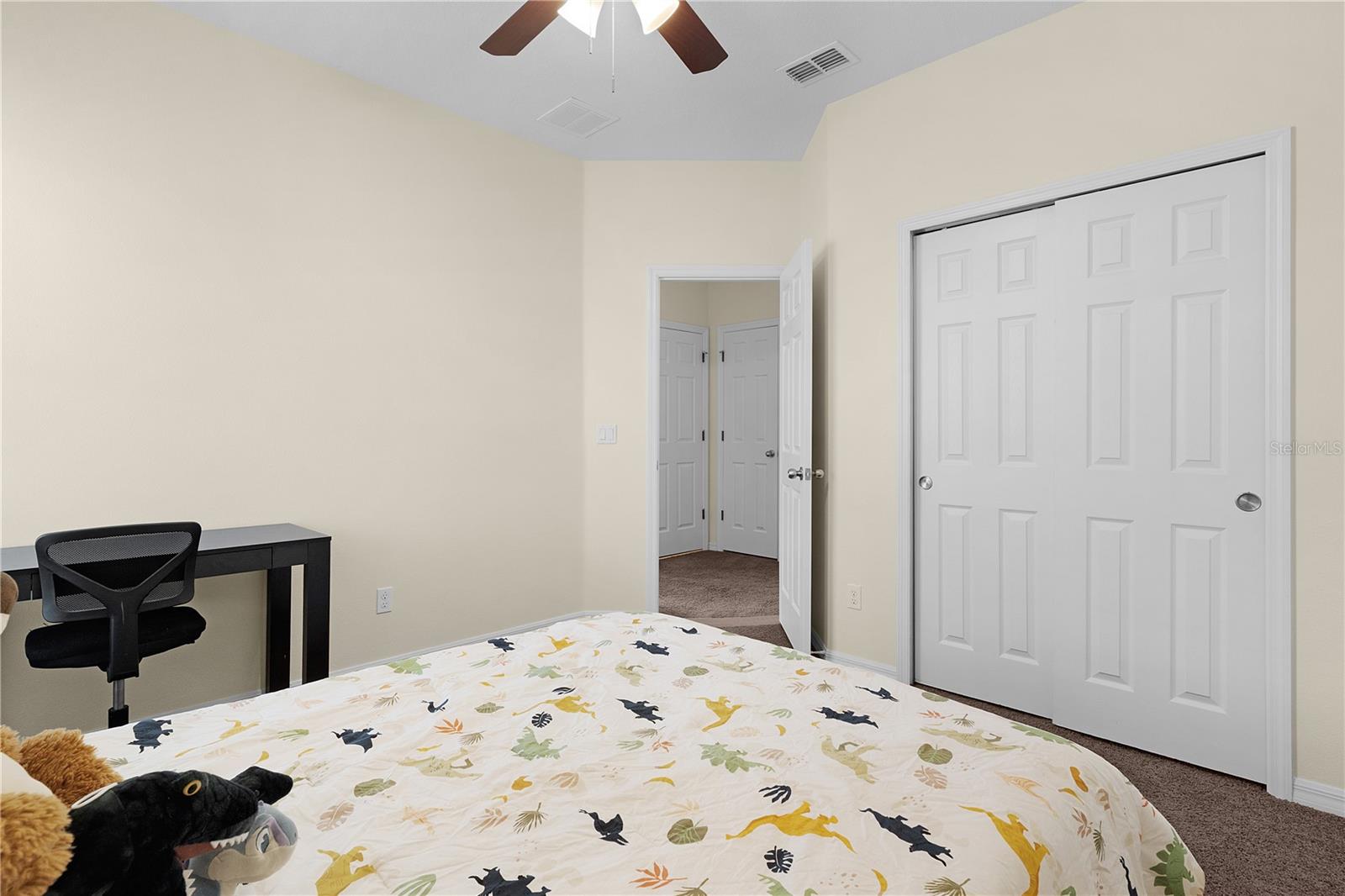 Image 26 of 52 For 422 Rock Springs Circle
