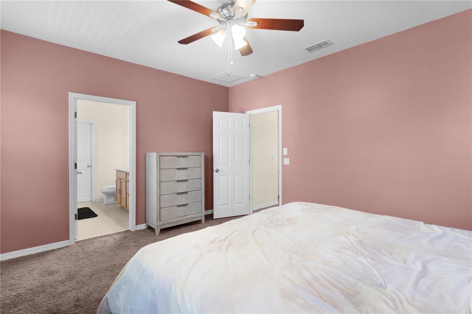 Image 32 of 52 For 422 Rock Springs Circle