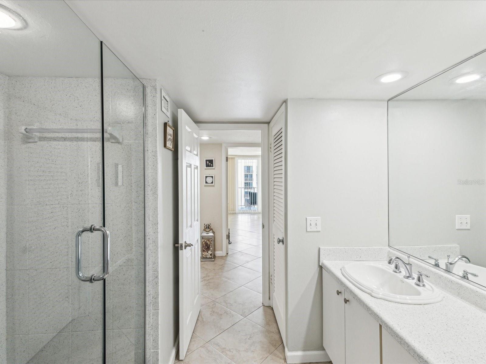 Image 20 of 70 For 1400 Gulf Boulevard 701
