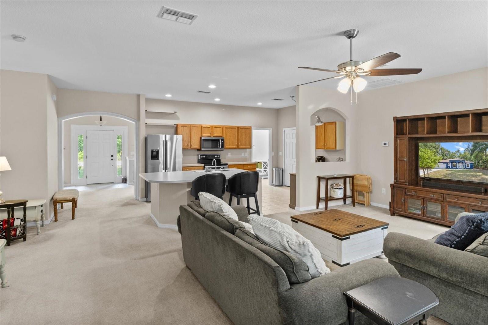 Image 14 of 45 For 9273 Rhine Way