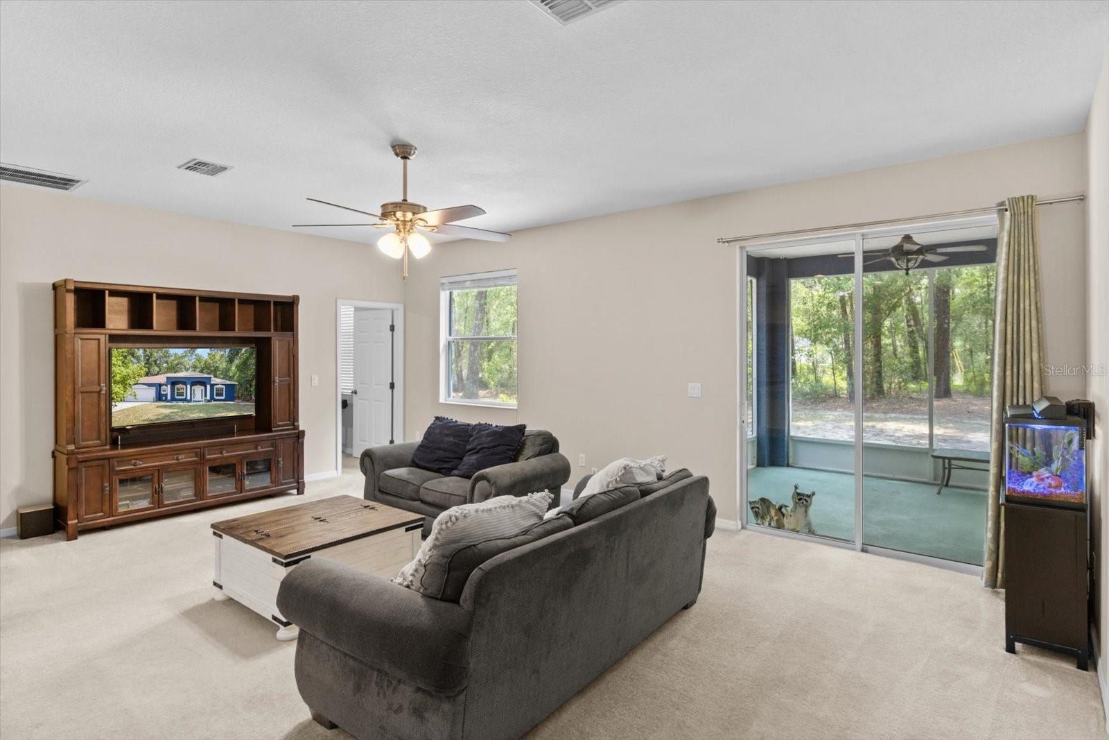 Image 15 of 45 For 9273 Rhine Way
