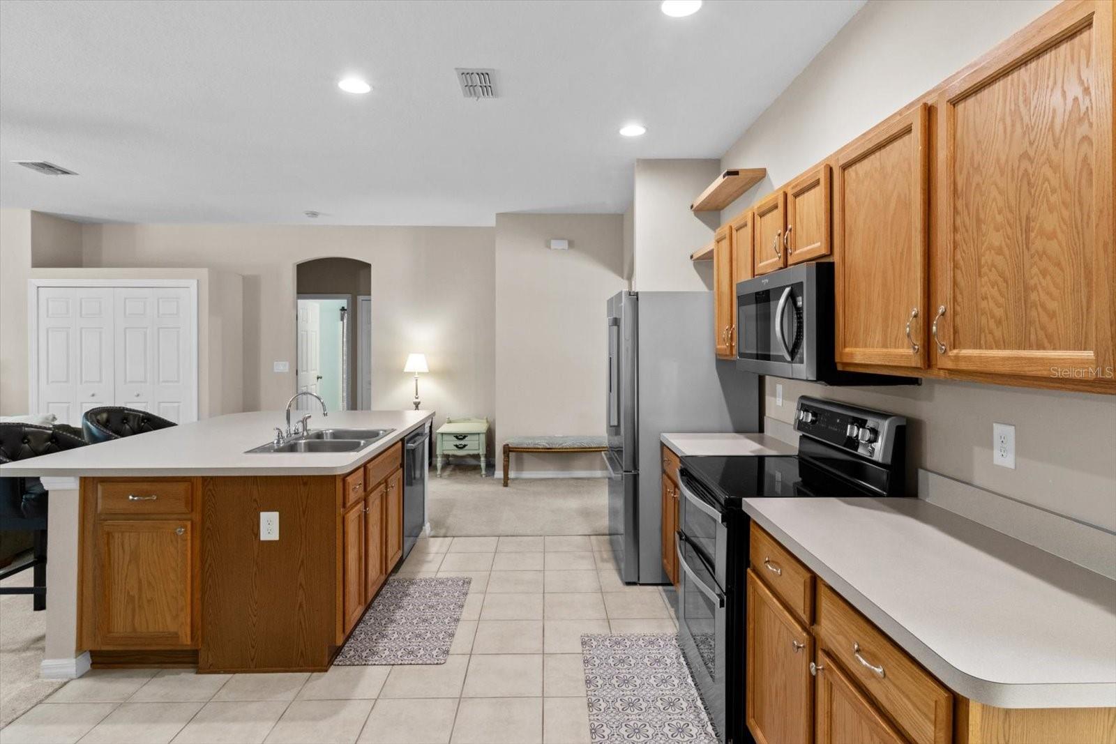 Image 19 of 45 For 9273 Rhine Way