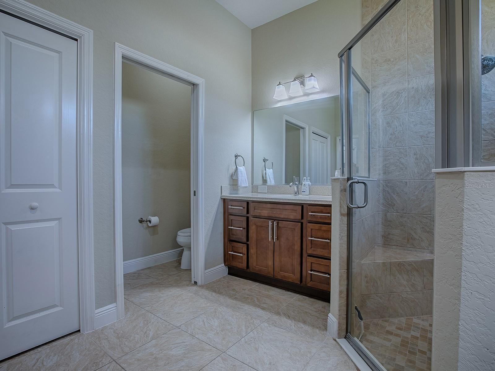 Image 17 of 62 For 4976 Sandpiper Drive