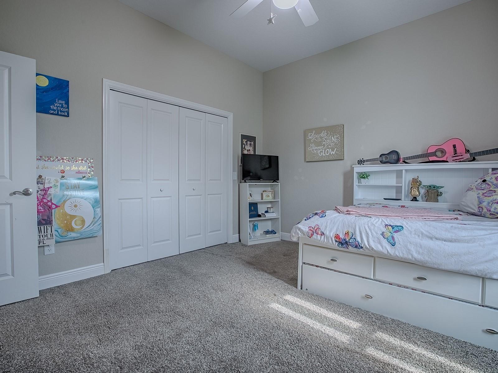 Image 20 of 62 For 4976 Sandpiper Drive