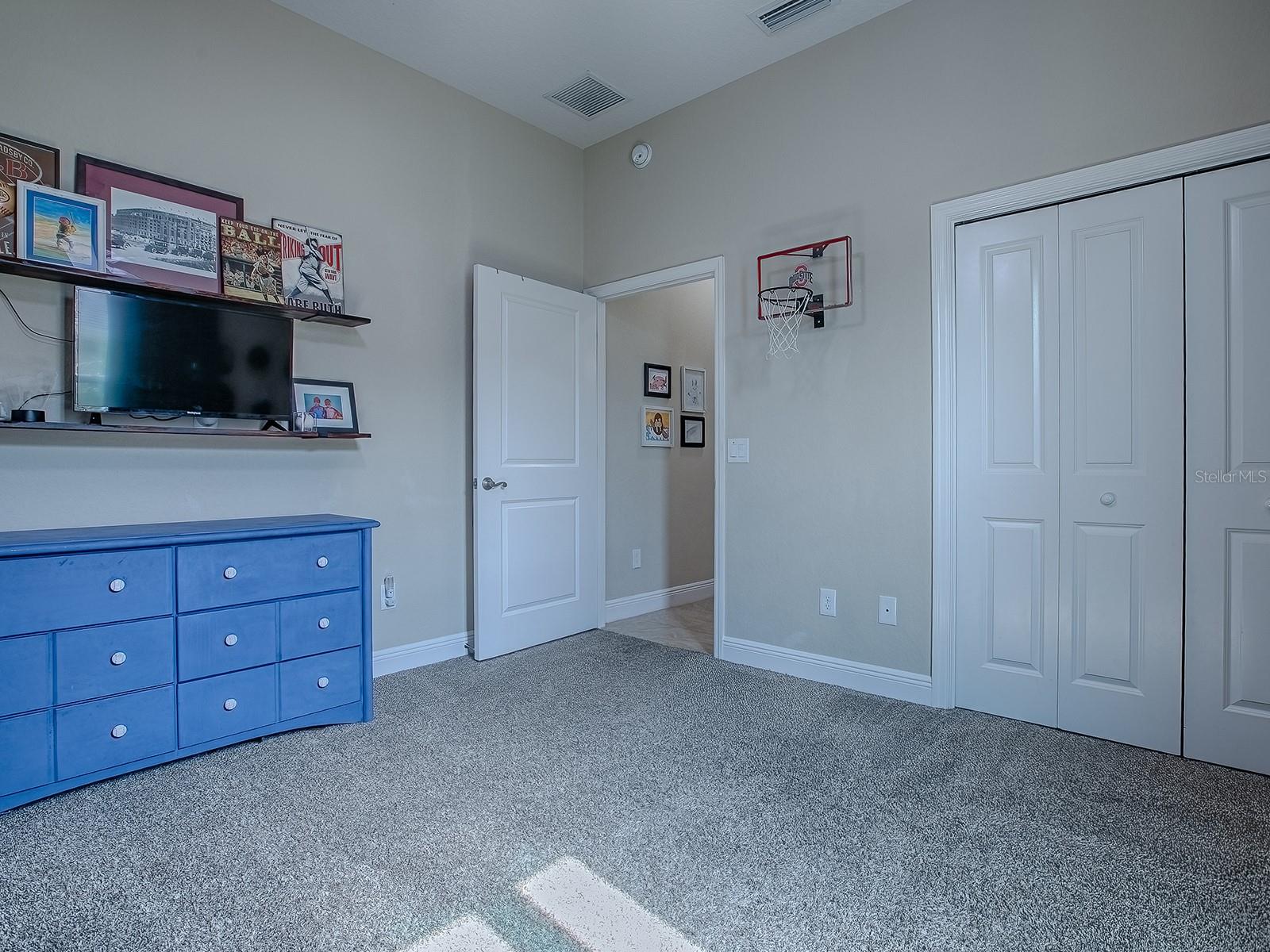 Image 23 of 62 For 4976 Sandpiper Drive