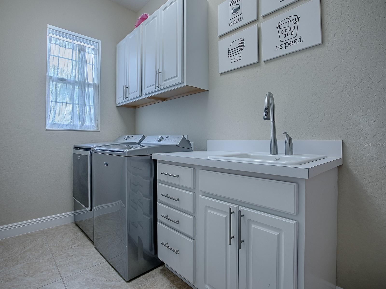 Image 26 of 62 For 4976 Sandpiper Drive