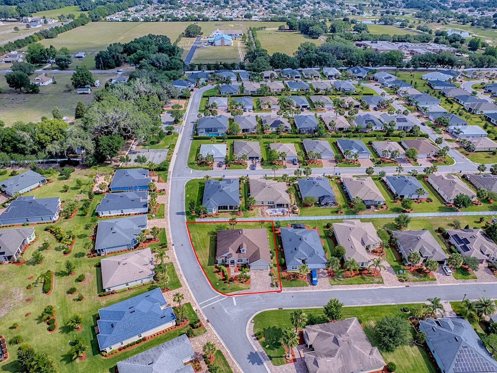 Image 37 of 62 For 4976 Sandpiper Drive