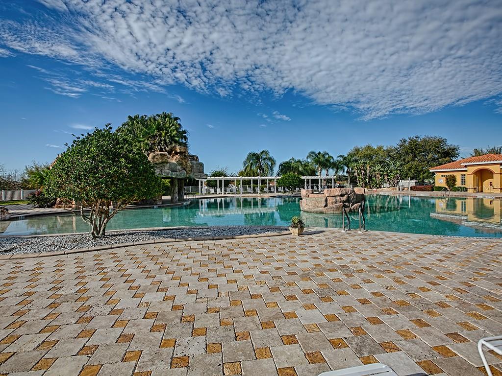 Image 46 of 62 For 4976 Sandpiper Drive