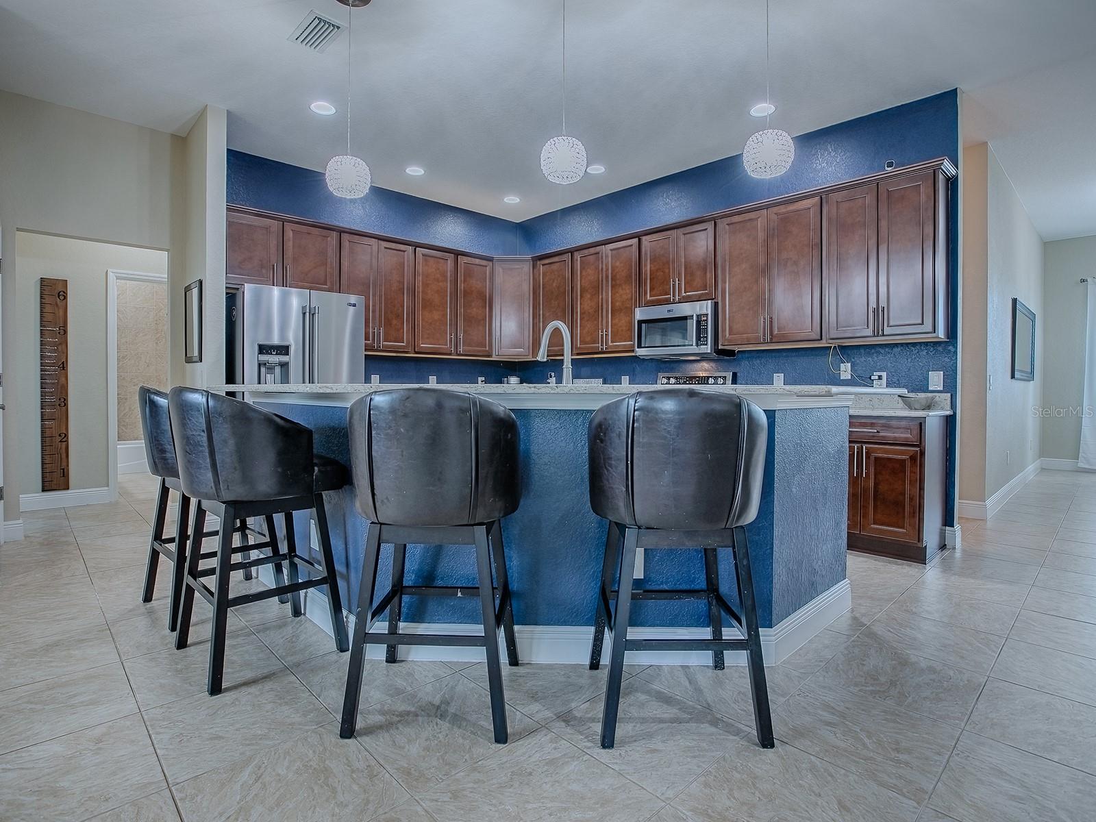 Image 7 of 62 For 4976 Sandpiper Drive