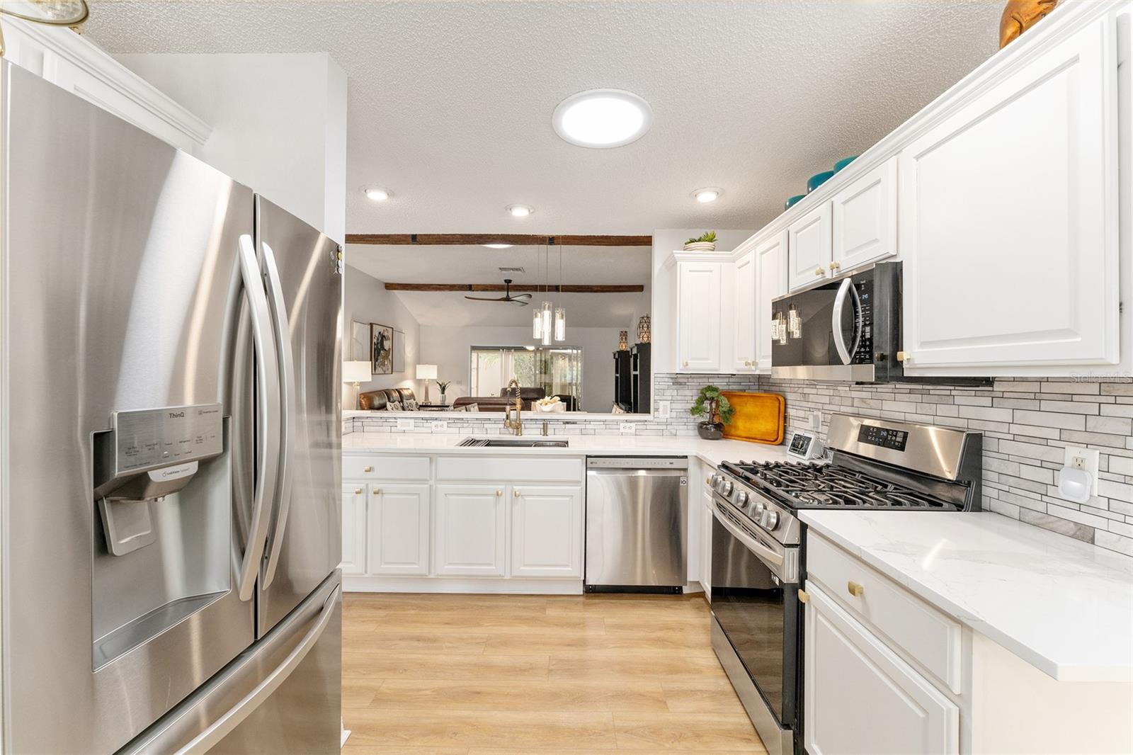 Image 10 of 41 For 467 Weston Manor Drive