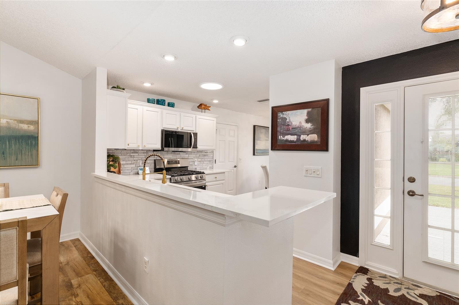 Image 7 of 41 For 467 Weston Manor Drive