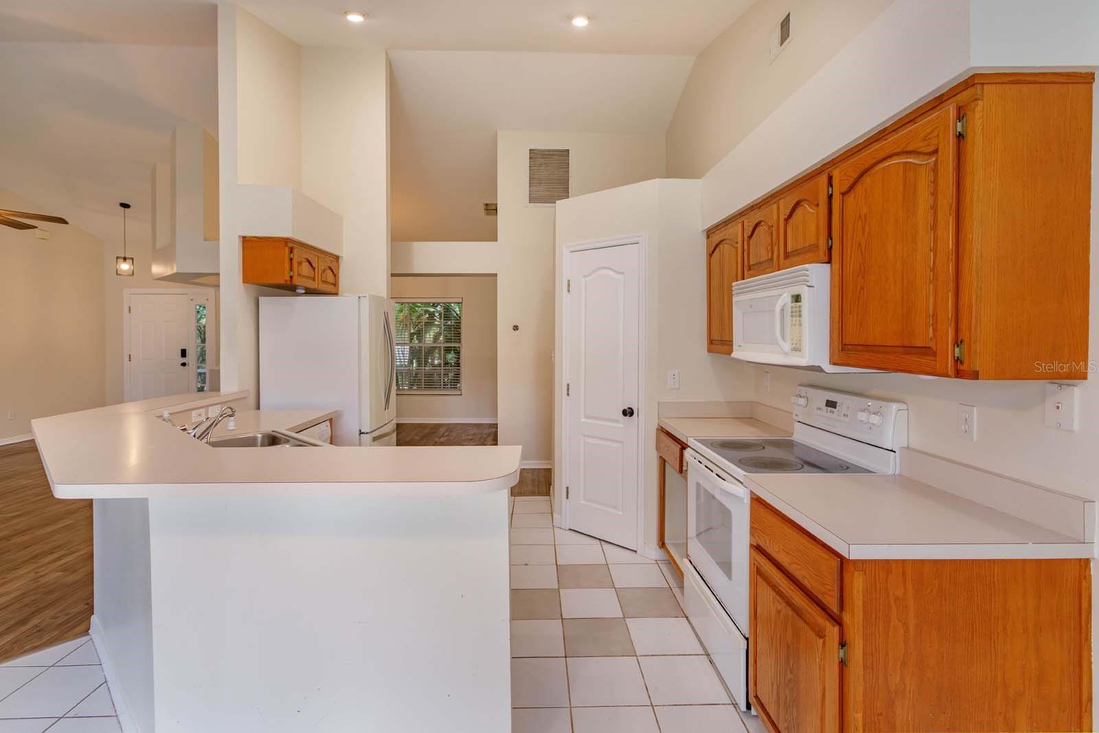 Image 16 of 35 For 11442 Beggs Court