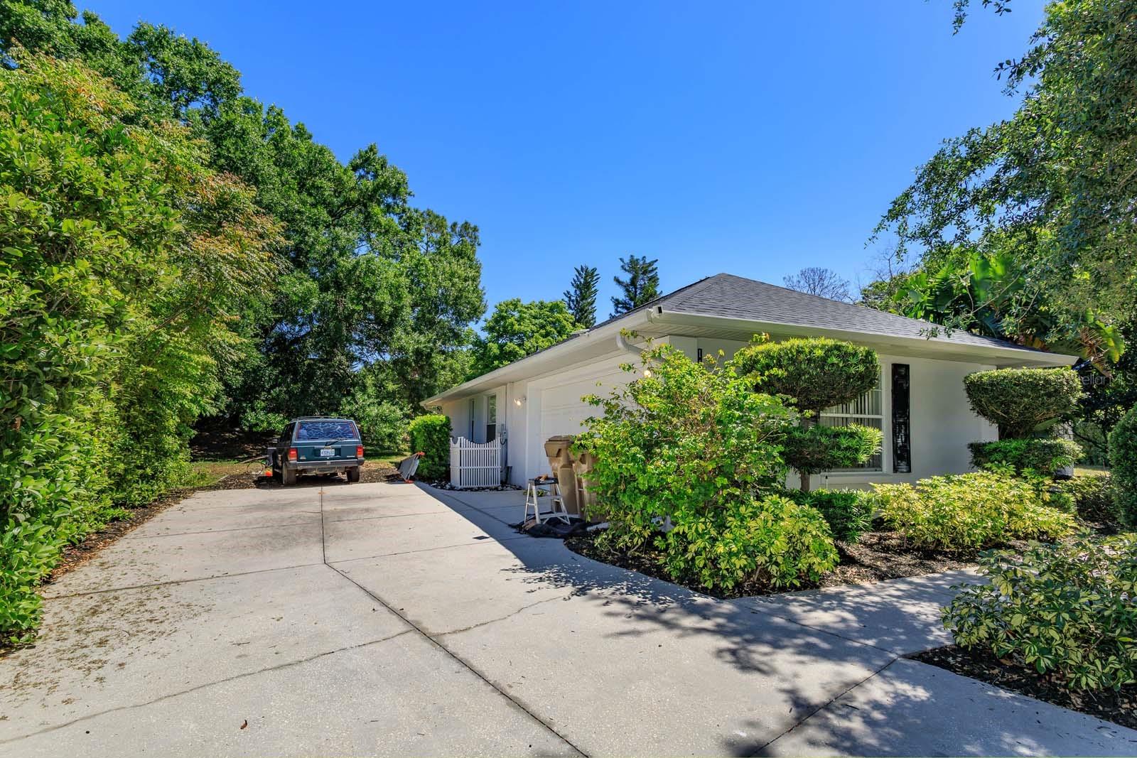 Image 2 of 35 For 11442 Beggs Court
