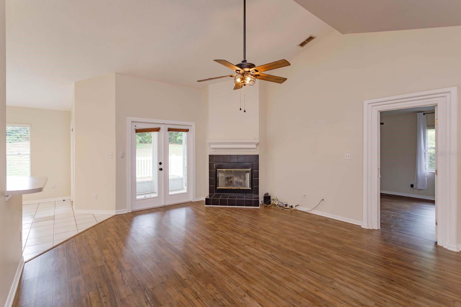 Image 6 of 35 For 11442 Beggs Court
