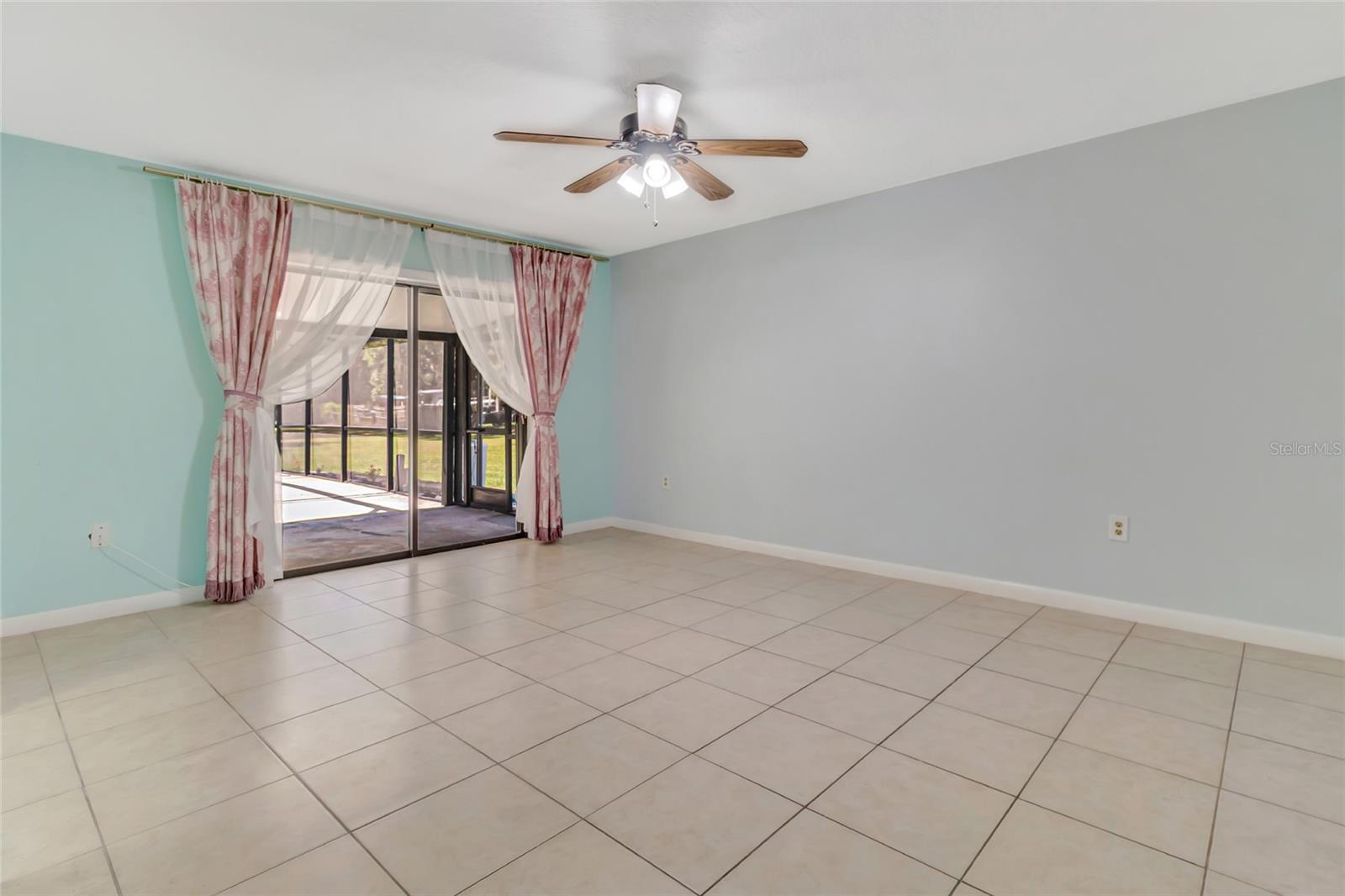 Image 11 of 49 For 3380 Blossom Street