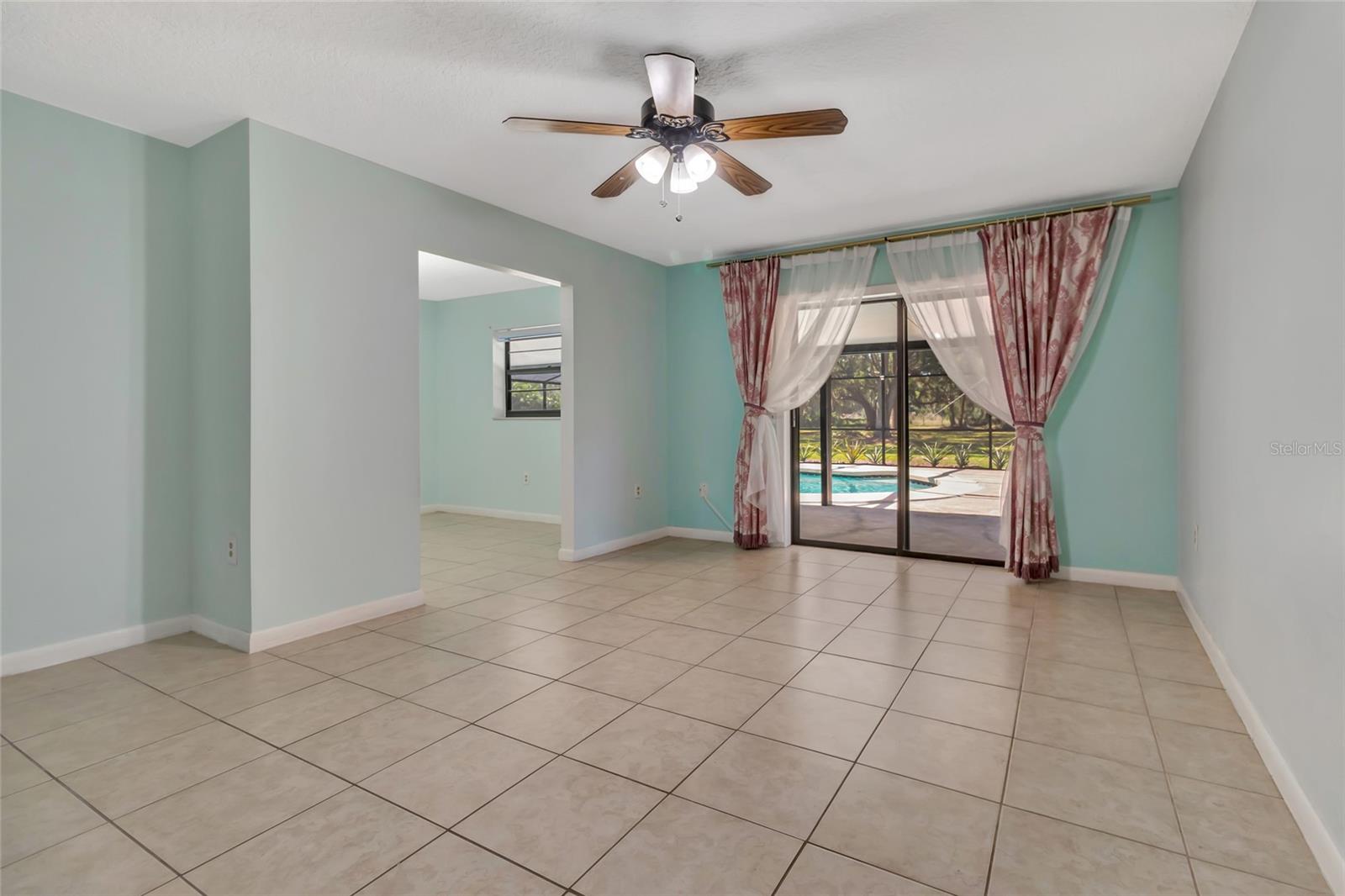 Image 12 of 49 For 3380 Blossom Street