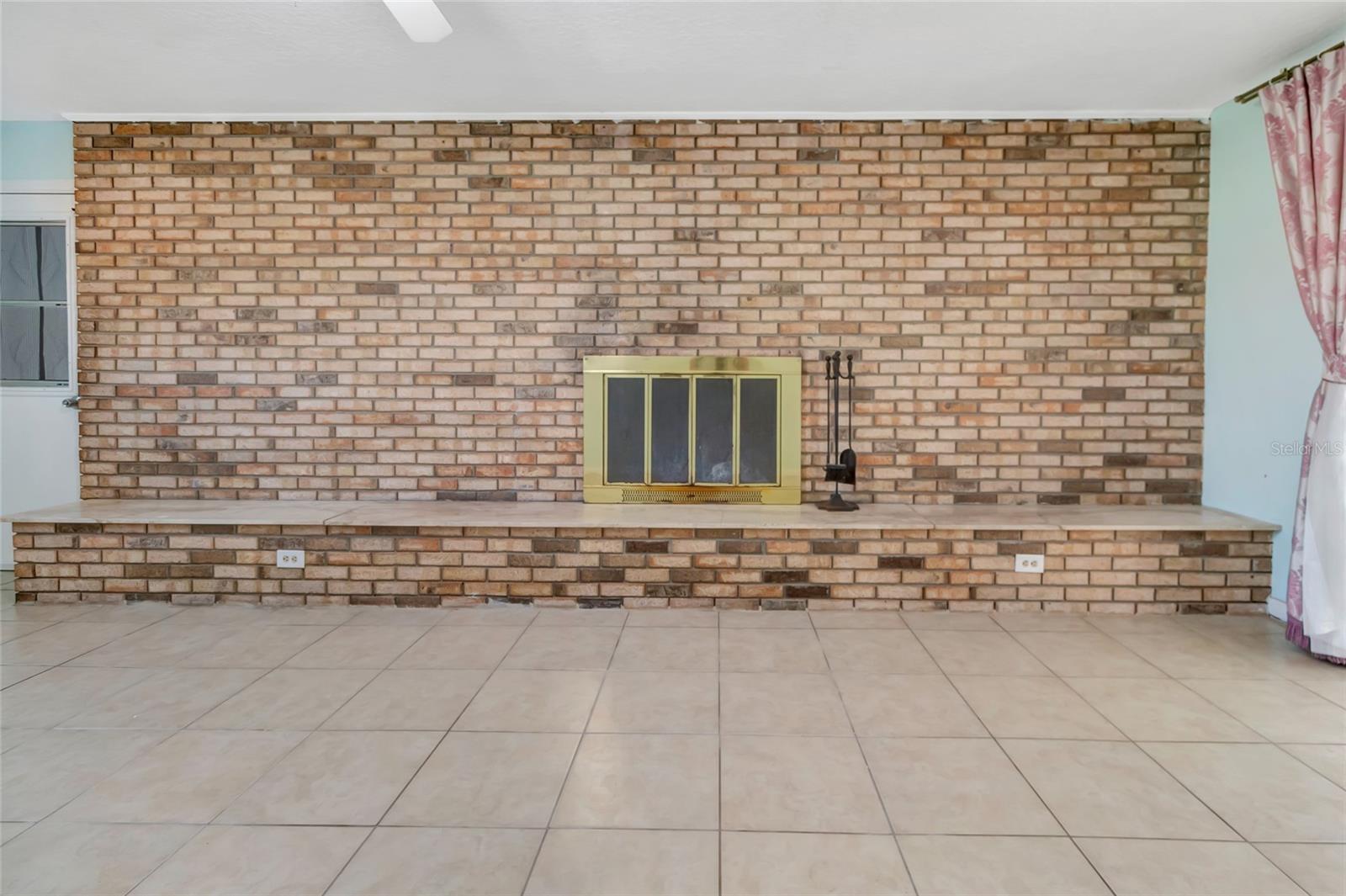 Image 16 of 49 For 3380 Blossom Street
