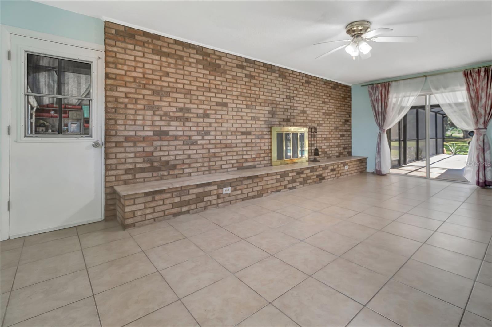 Image 17 of 49 For 3380 Blossom Street