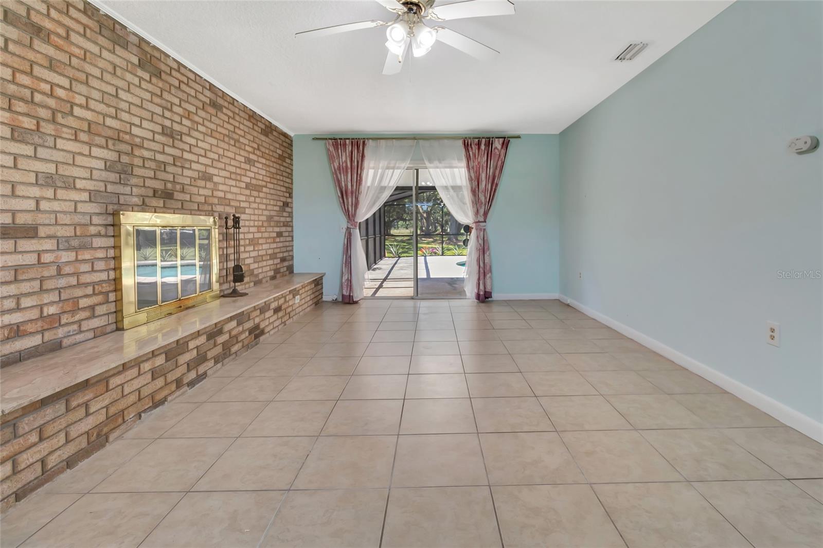 Image 18 of 49 For 3380 Blossom Street