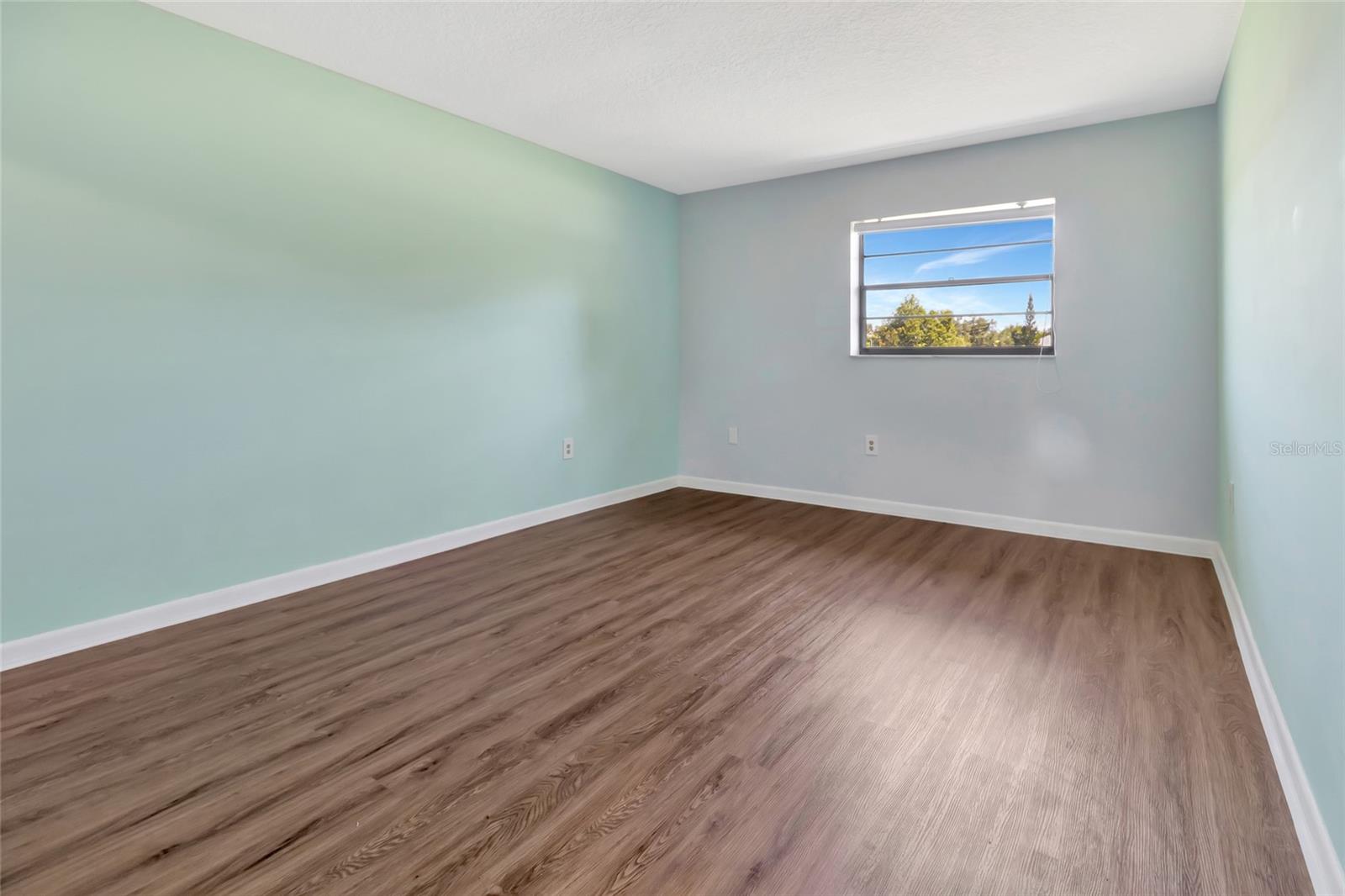 Image 22 of 49 For 3380 Blossom Street