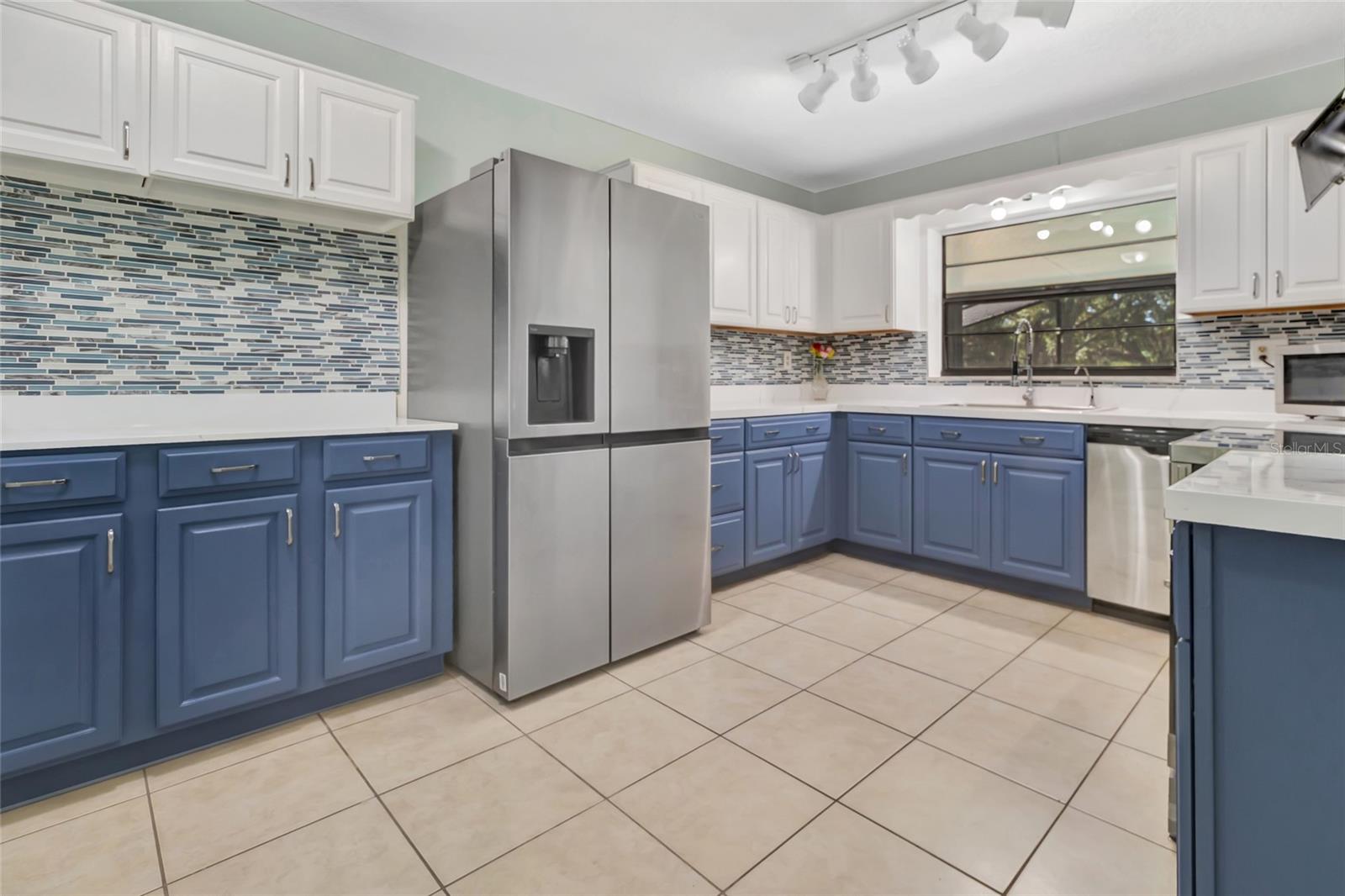 Image 6 of 49 For 3380 Blossom Street