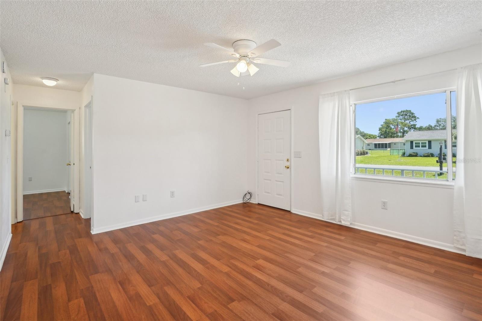 Image 4 of 24 For 11214 77th Court