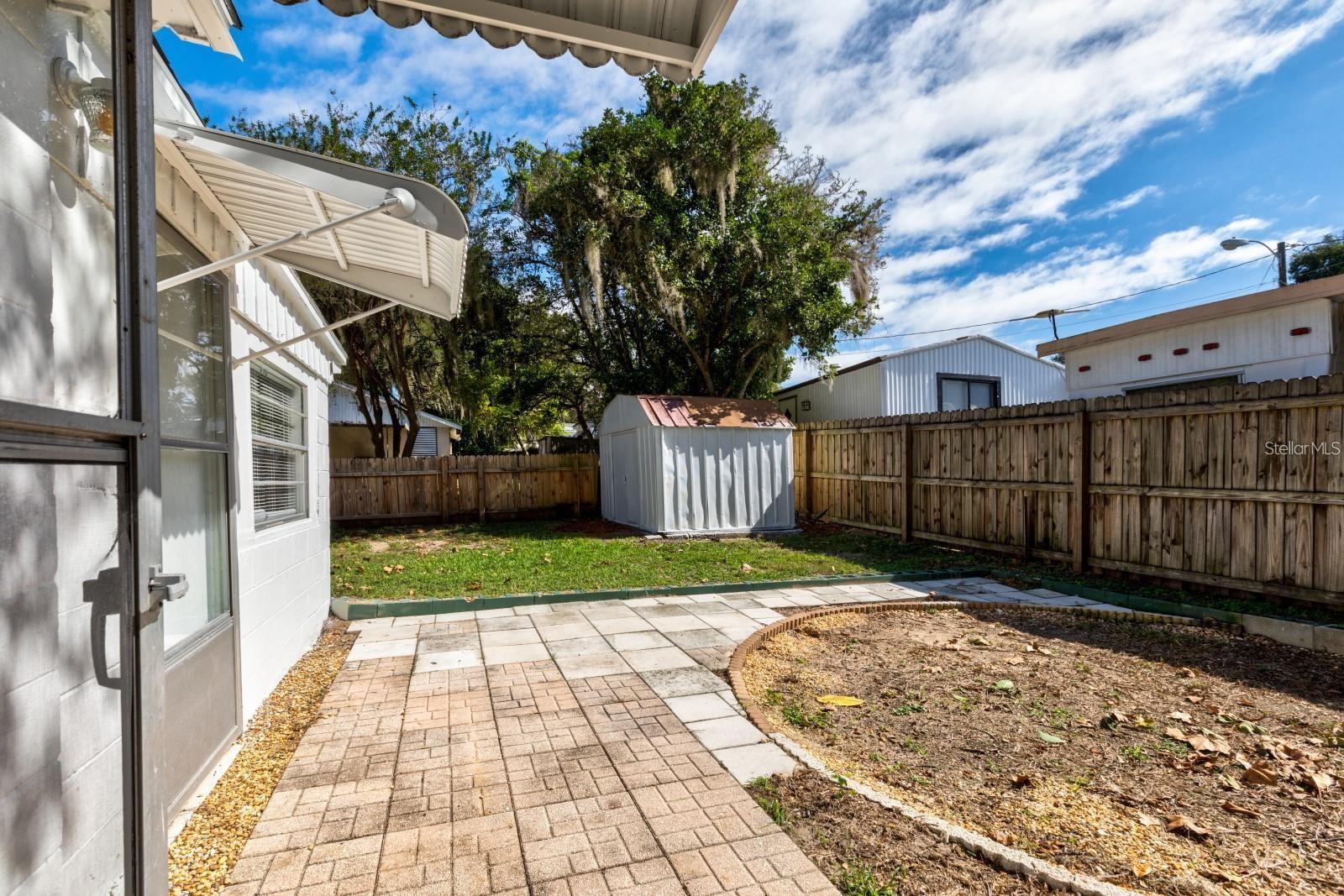 Image 5 of 13 For 4110 Close Court
