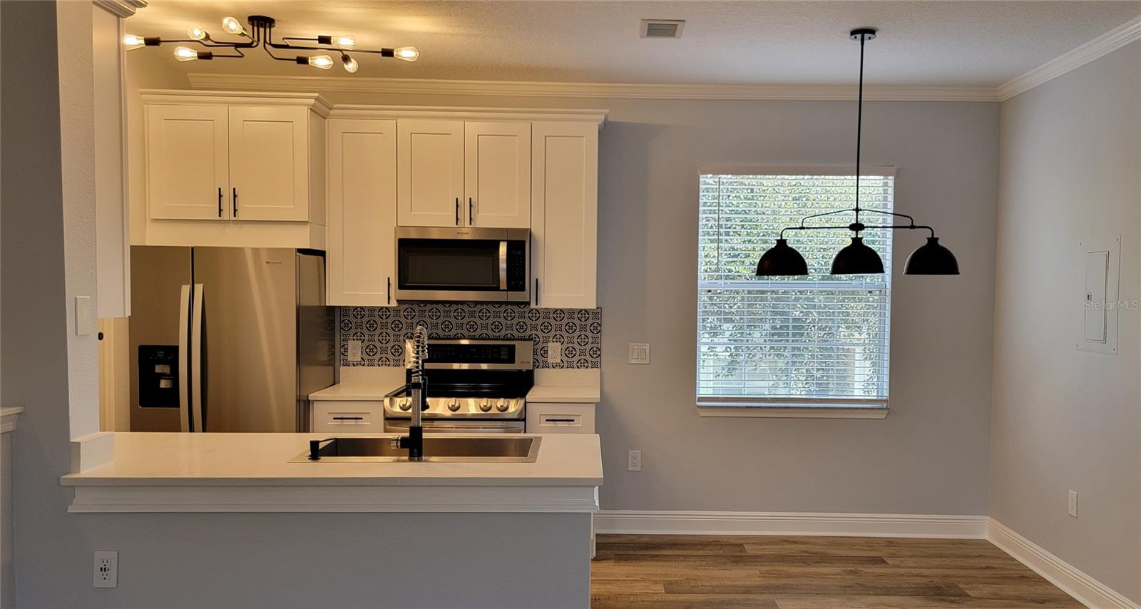Image 10 of 39 For 213 Southern Pecan Circle 101