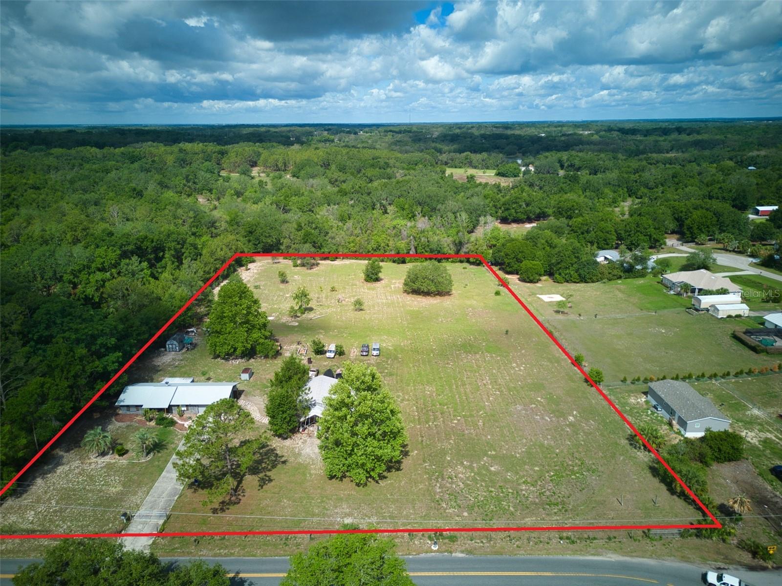 Image 2 of 36 For 37149 Grays Airport