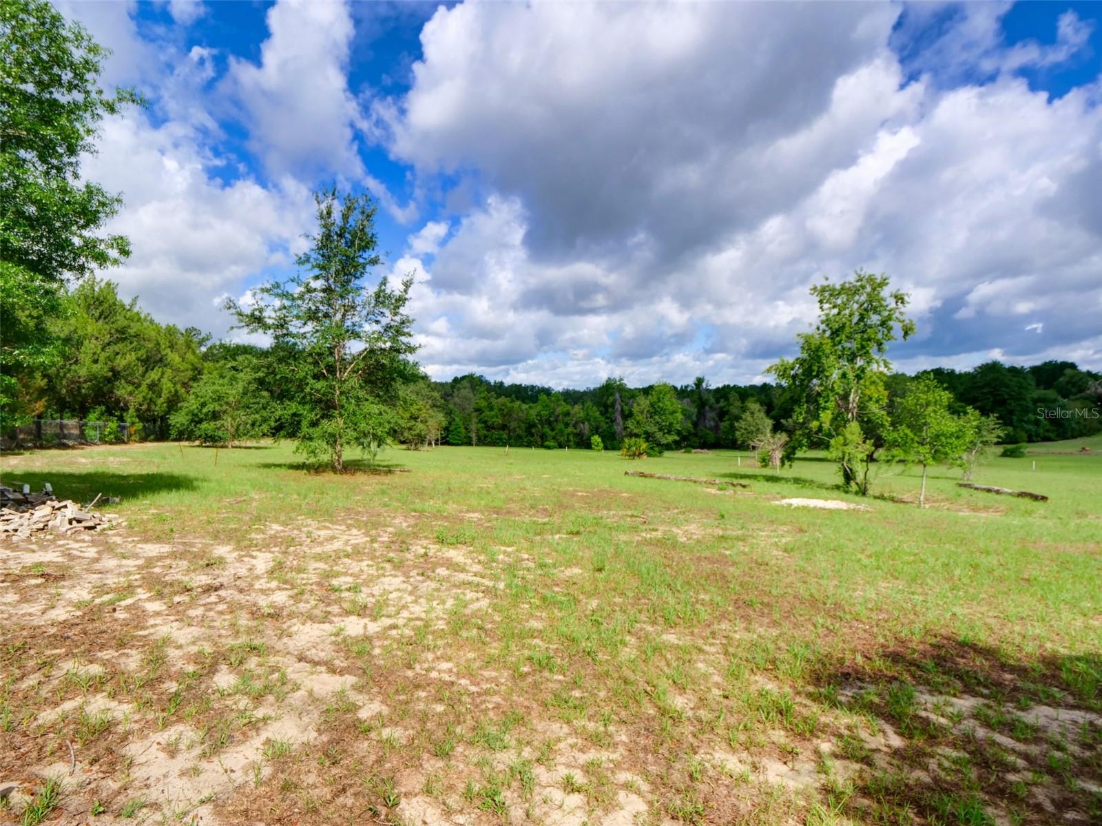 Image 26 of 36 For 37149 Grays Airport