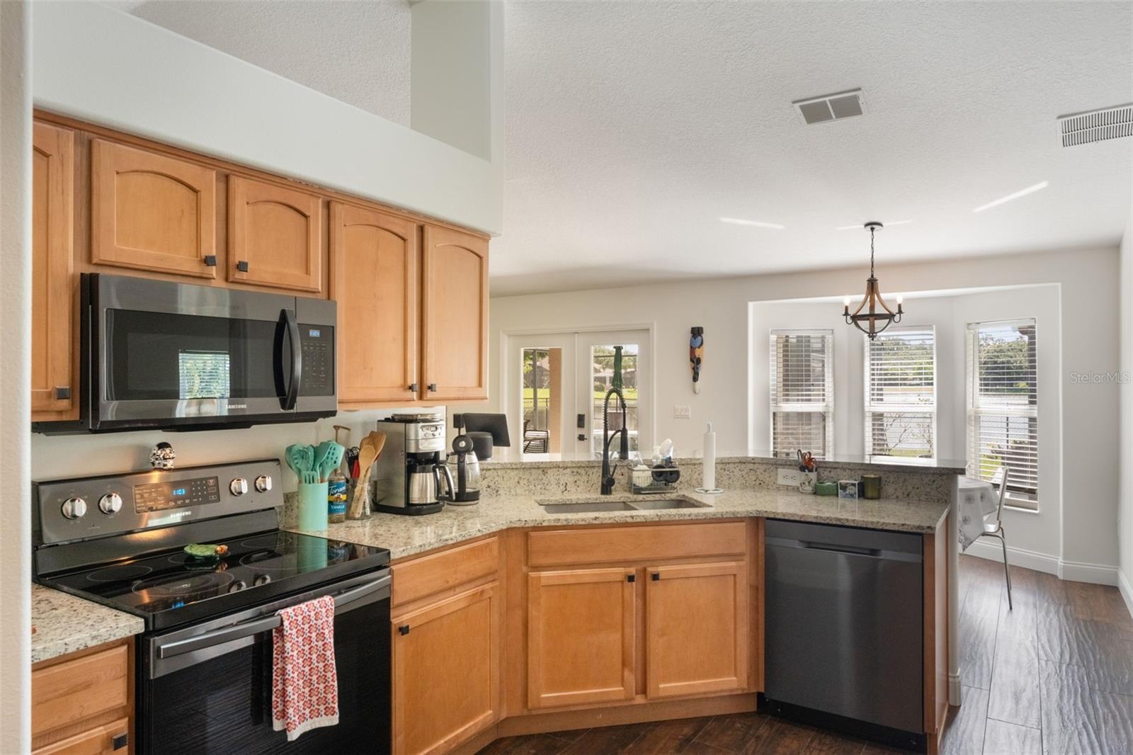 Image 12 of 50 For 4835 Calasans Avenue