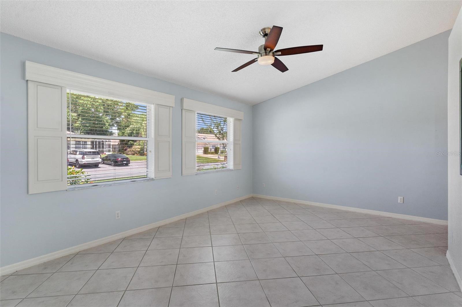 Image 9 of 48 For 26608 Racquet Circle