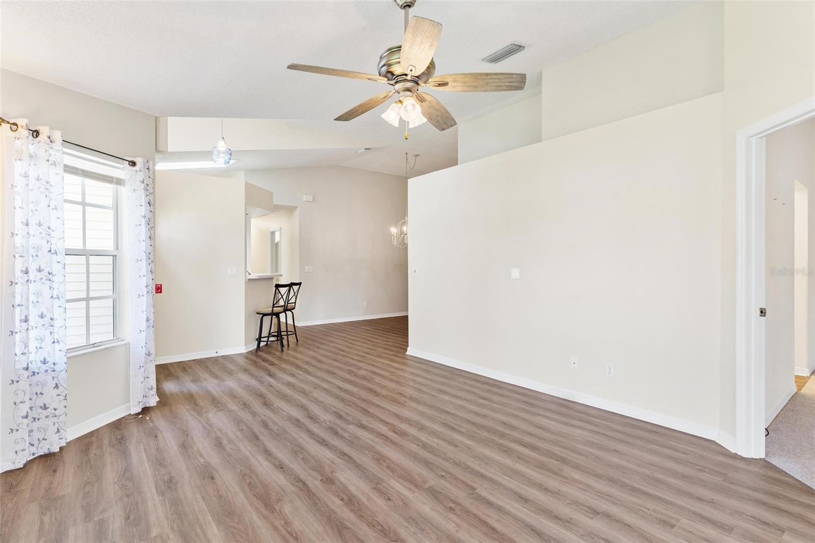 Image 7 of 49 For 26030 Newcombe Circle
