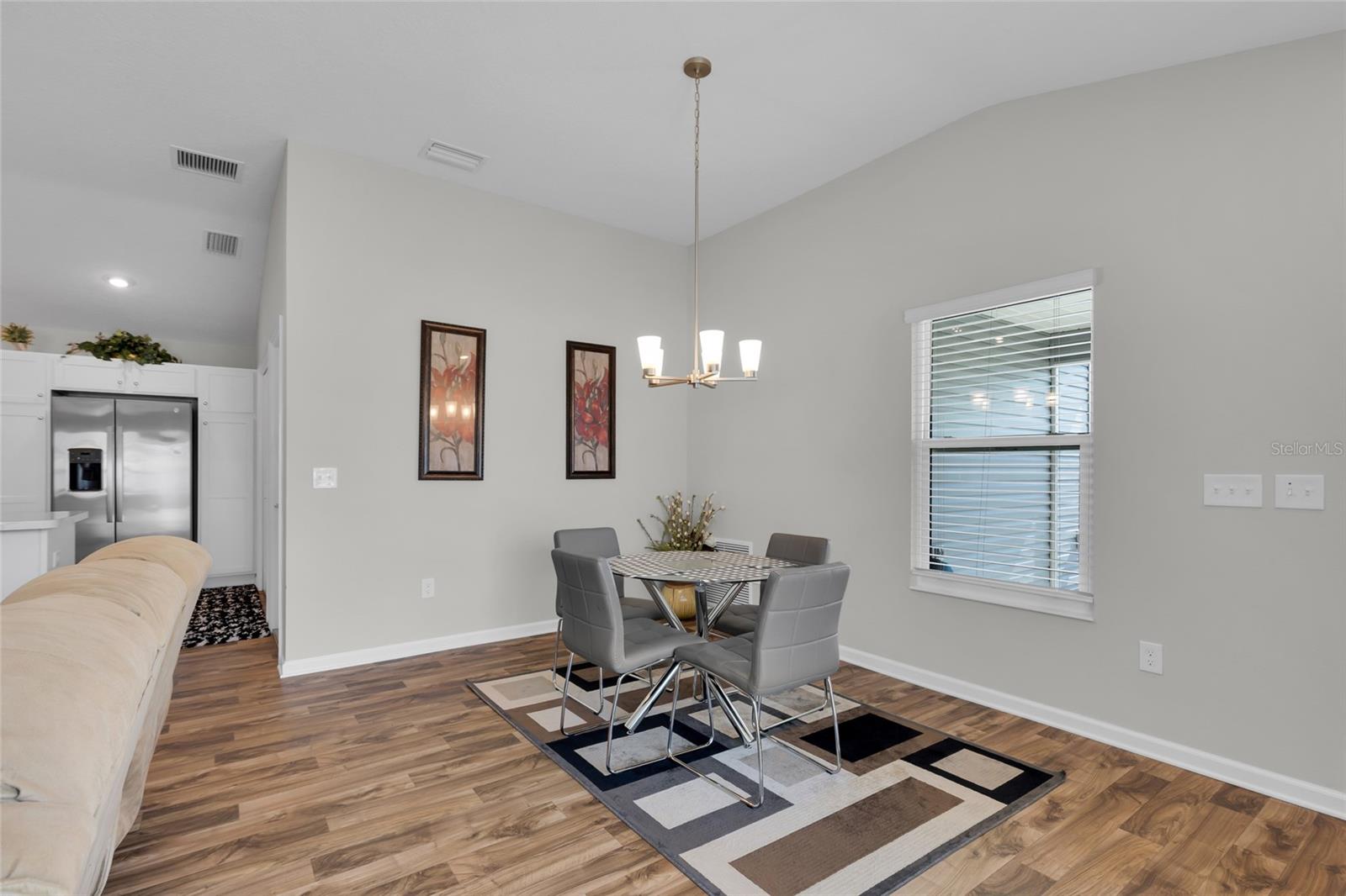 Image 11 of 27 For 3984 Kanawha Place