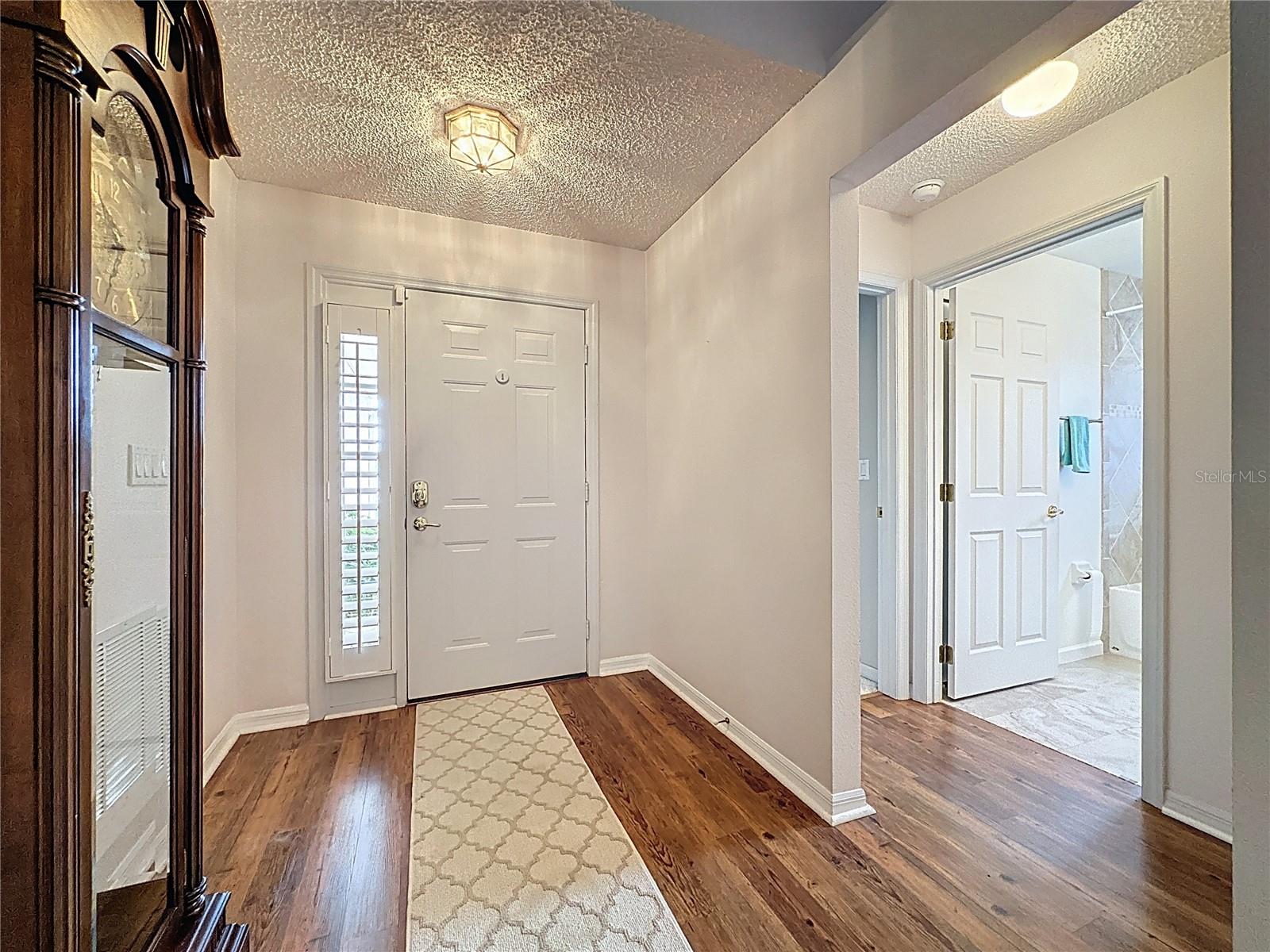 Image 26 of 80 For 3525 Rollingbrook Street