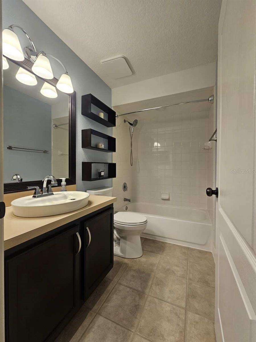 Image 6 of 10 For 9847 Crenshaw Circle