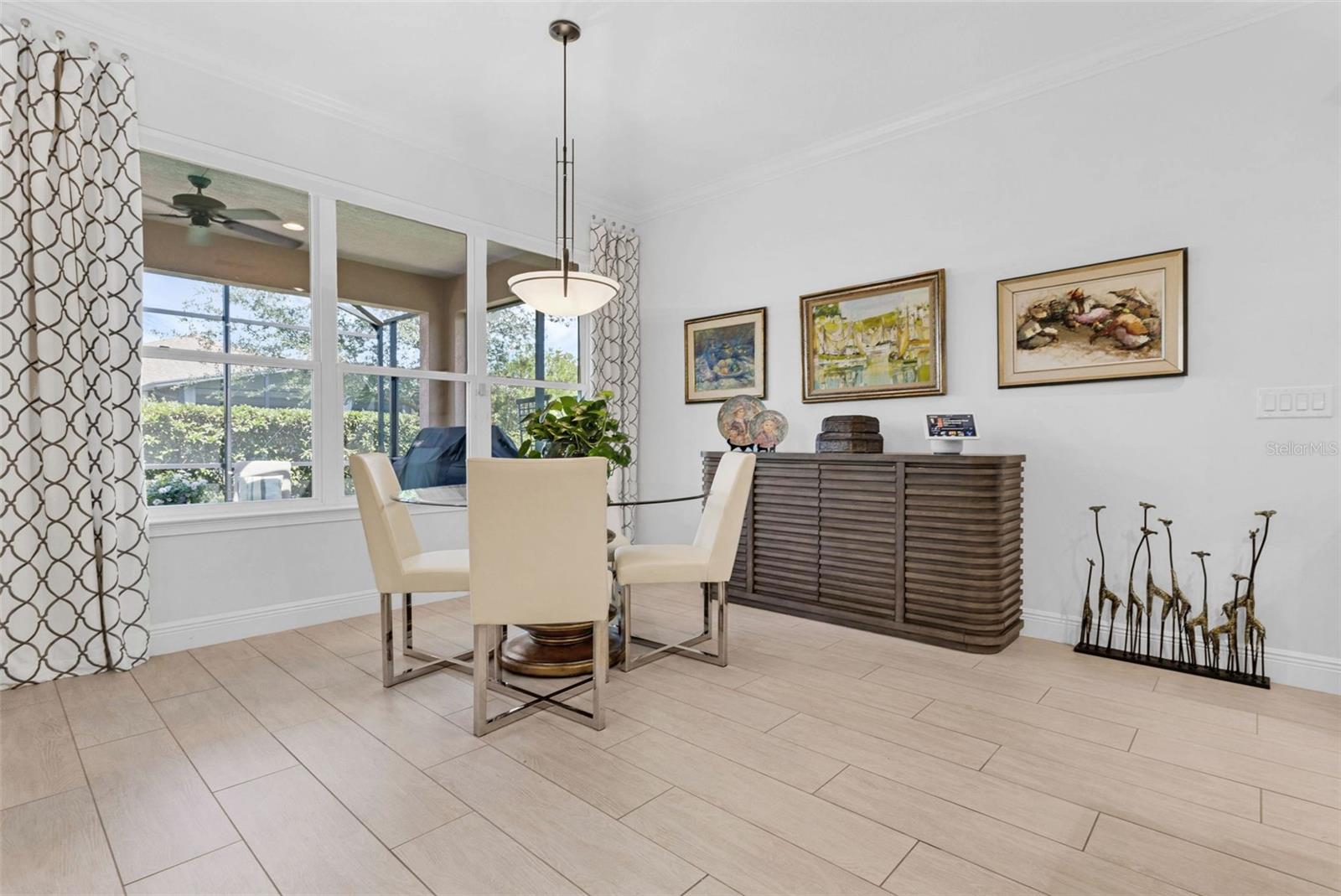 Image 18 of 71 For 453 Treviso Drive