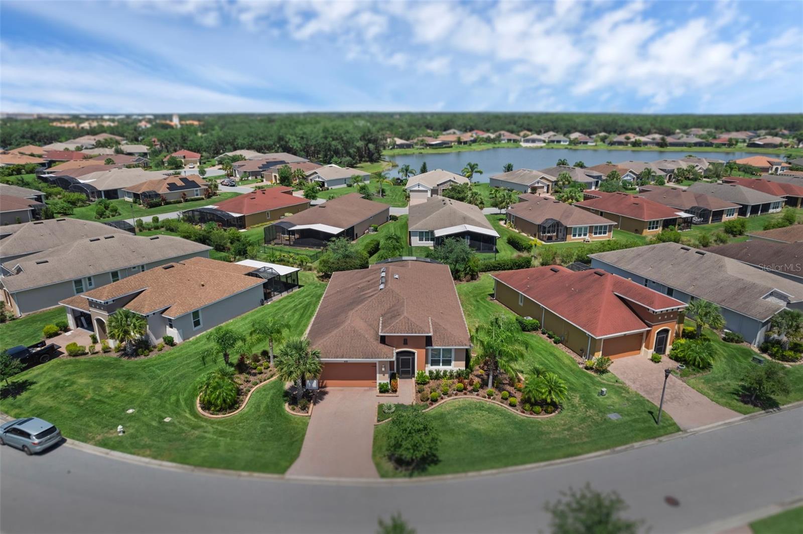 Image 36 of 71 For 453 Treviso Drive