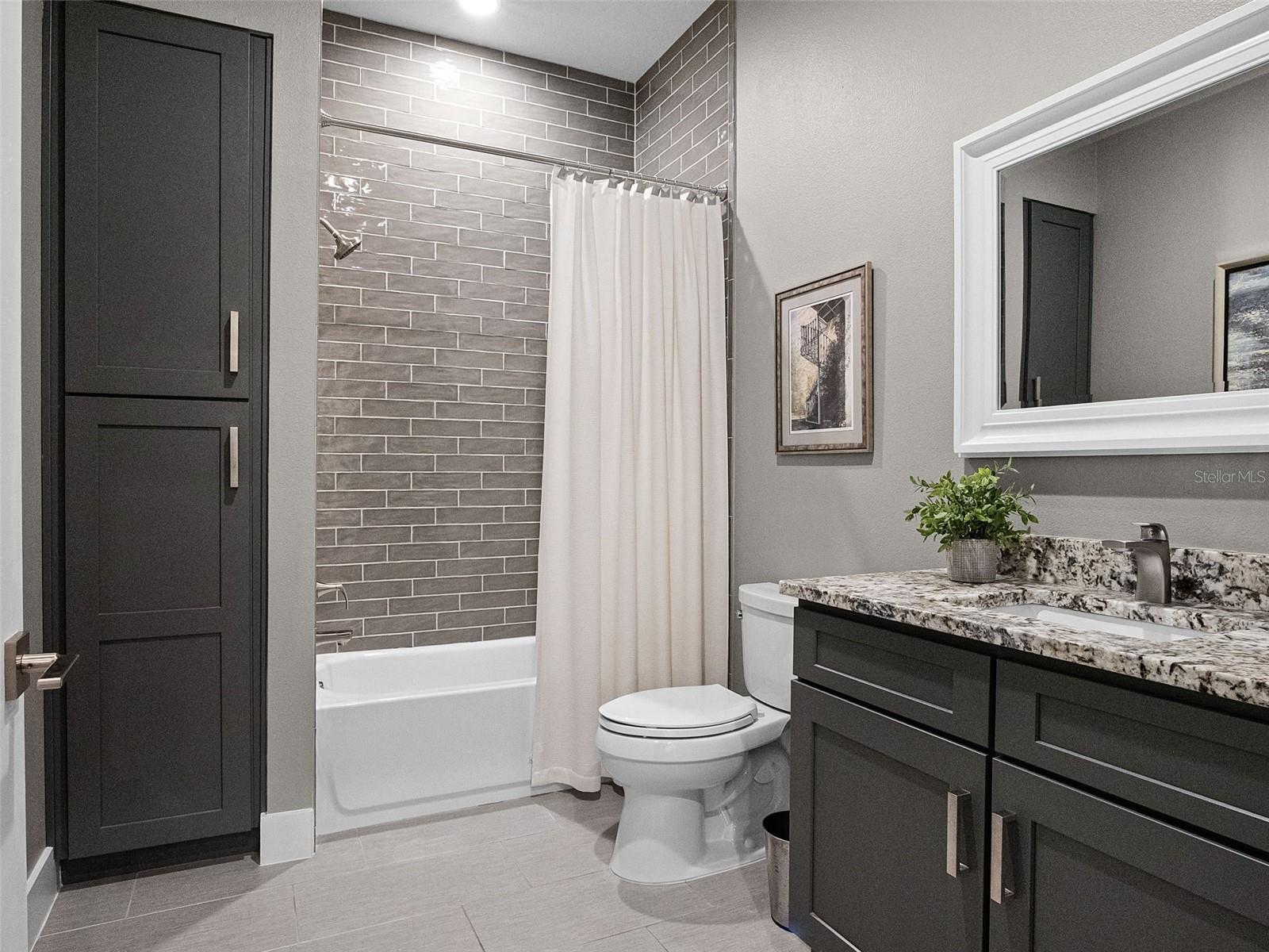 Image 33 of 63 For 9518 Mid Summer Lane