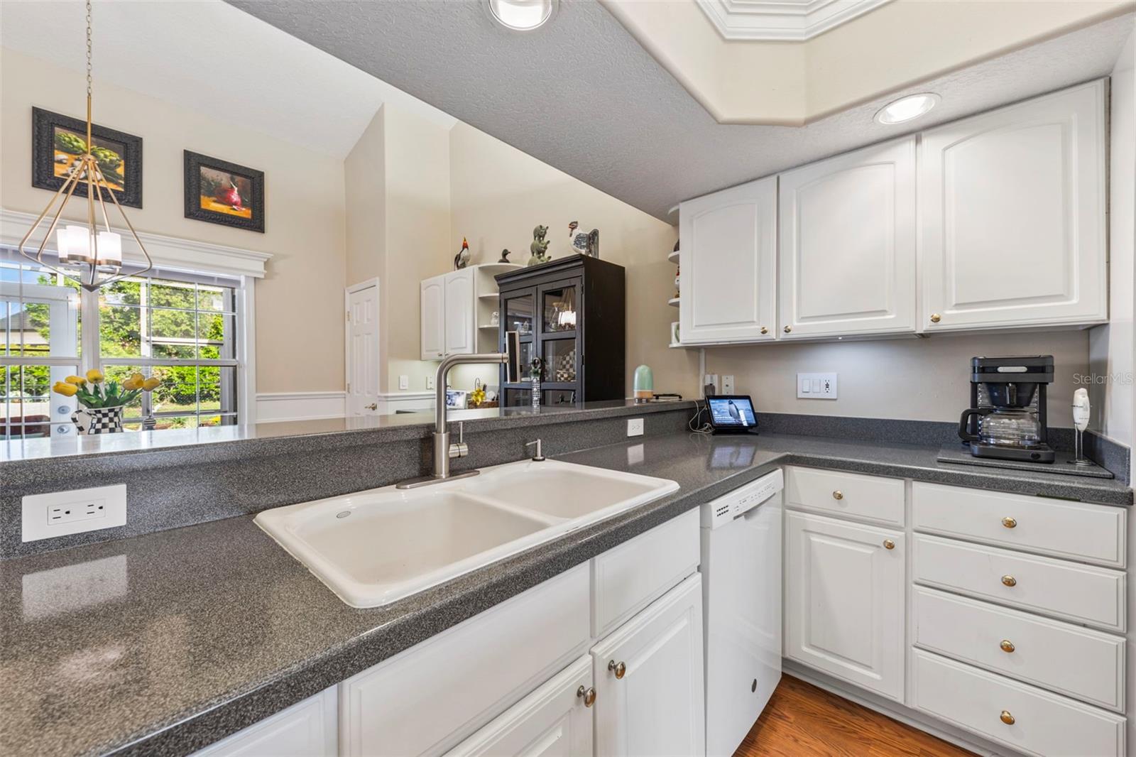 Image 18 of 24 For 34021 Park Lane