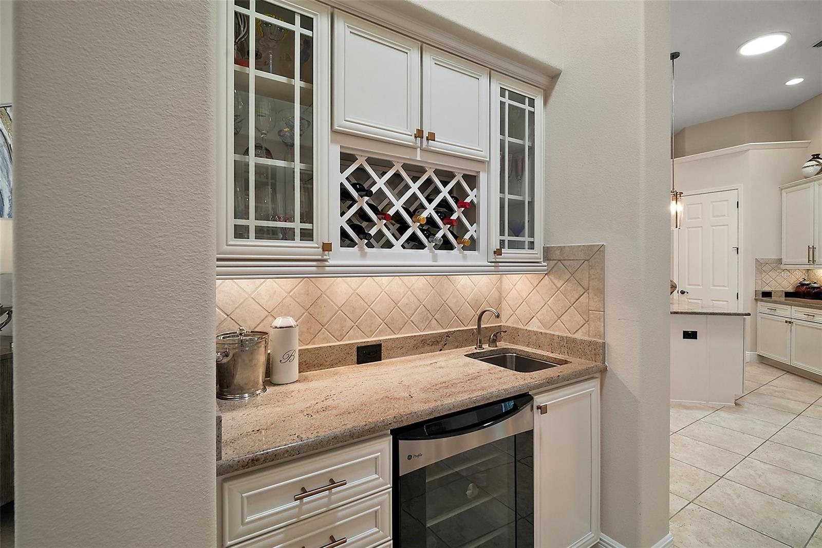 Image 16 of 43 For 2204 Baypoint Way