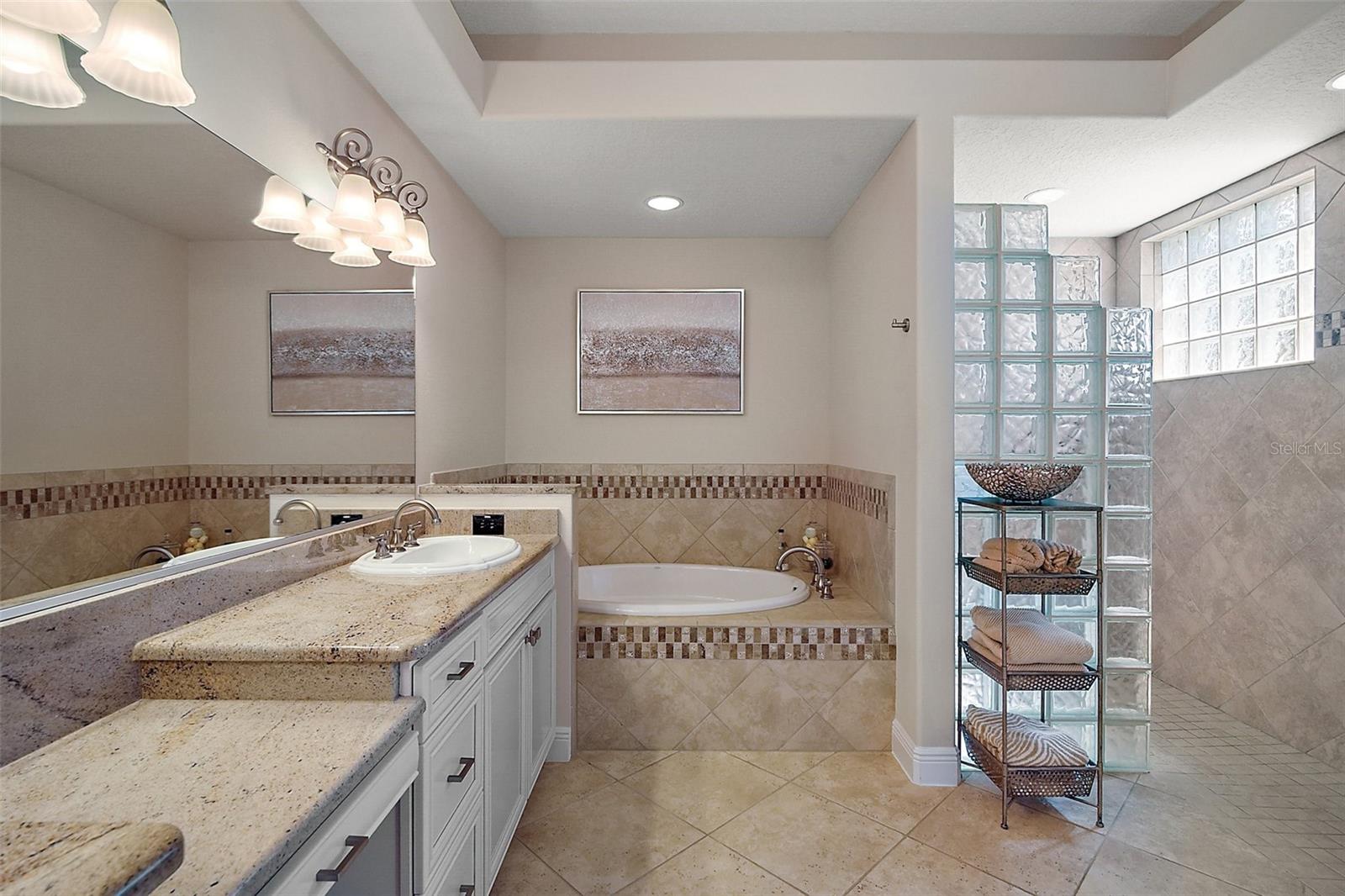 Image 24 of 43 For 2204 Baypoint Way